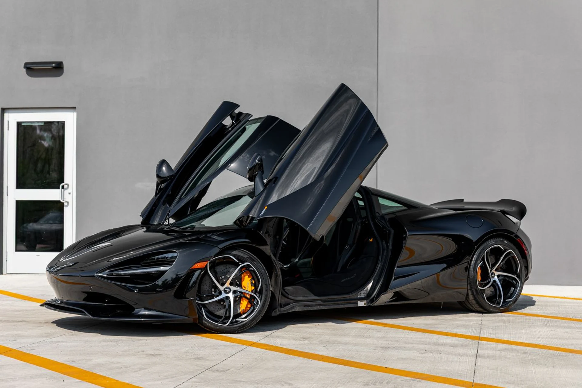 mph015_2367341792_Used_2024_Mc_Laren_750_S_6468a4d342