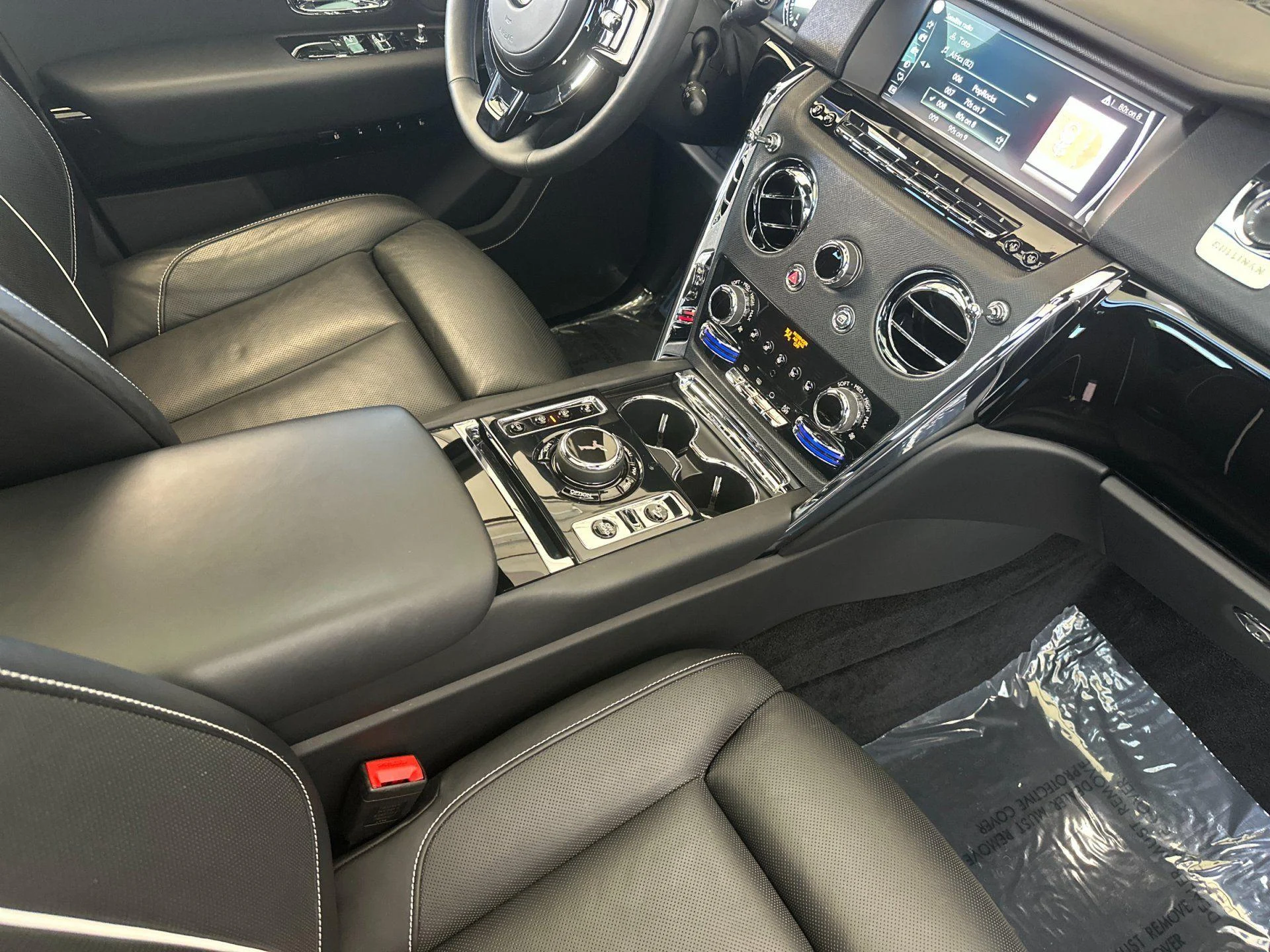 mph015_2371582061_Used_2023_Rolls_Royce_Cullinan_1777018516_5de7d7d290