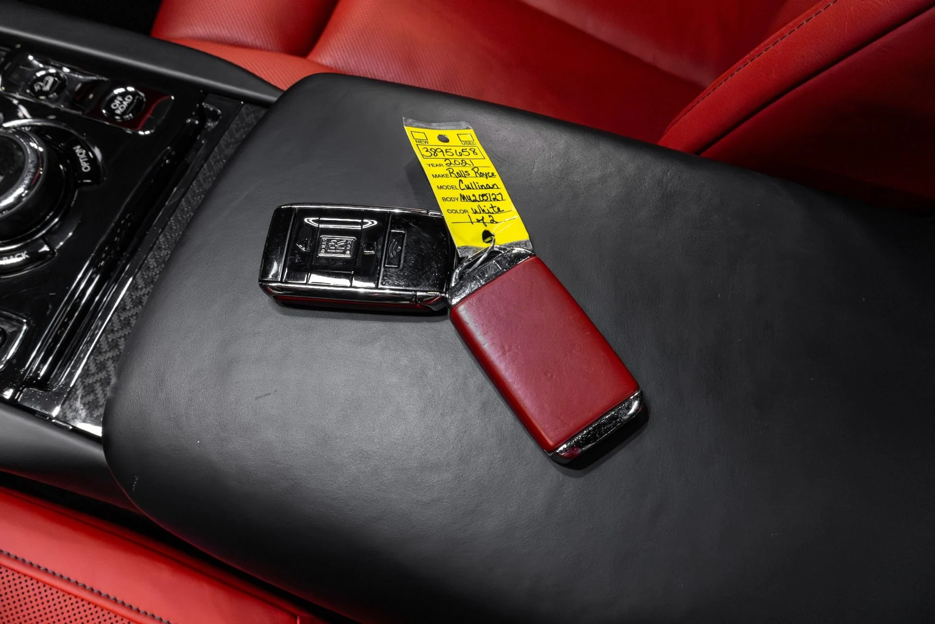 mph015_2372055705_Used_2021_Rolls_Royce_Cullinan_Base_1770246828_8557c9cd31