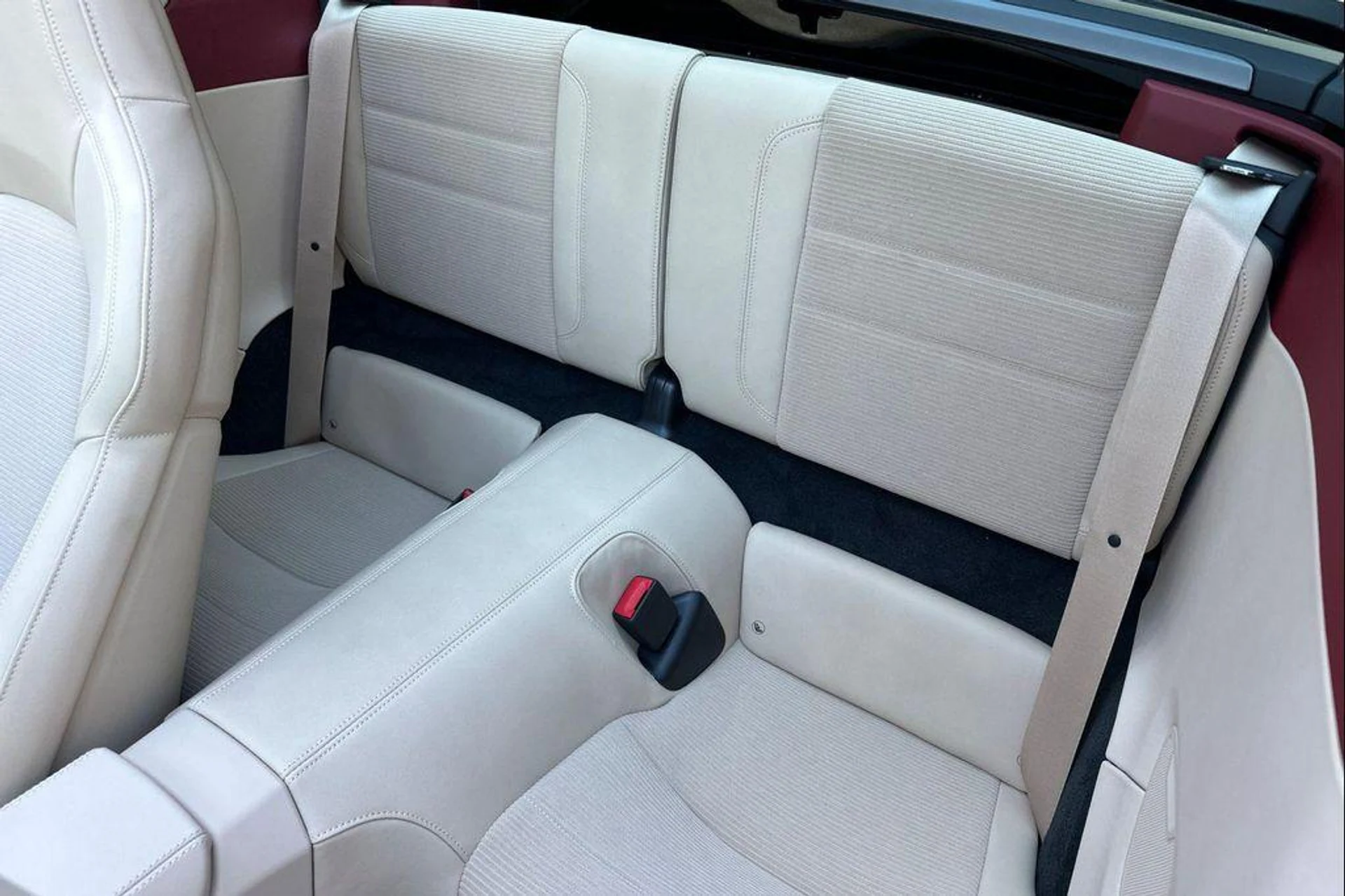 mph015_2376971652_g_Q0_Dxr_Os56be_Os9_Kycv9_4g_Ol_Ws_f409eeea72