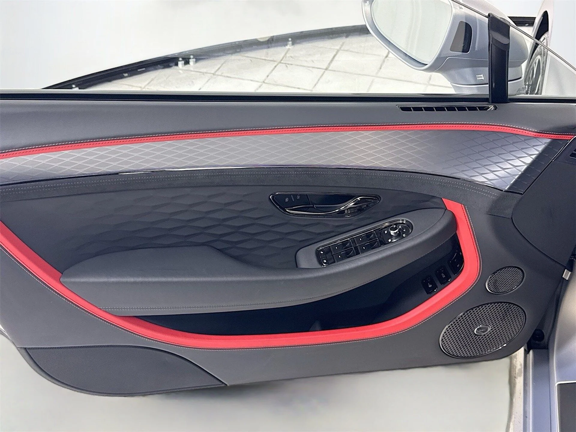 mph015_2381145719_53e45a10afaf2ddeed688090130d8cf0x_d32c39ee24