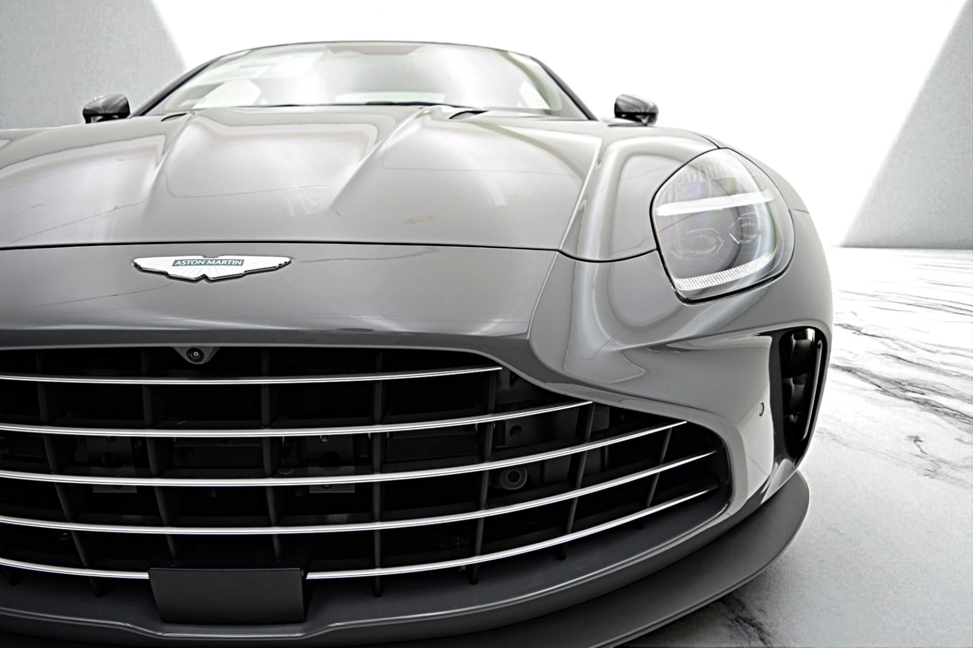 mph015_238297529_New_2026_Aston_Martin_Vantage_Coupe_0196c93190
