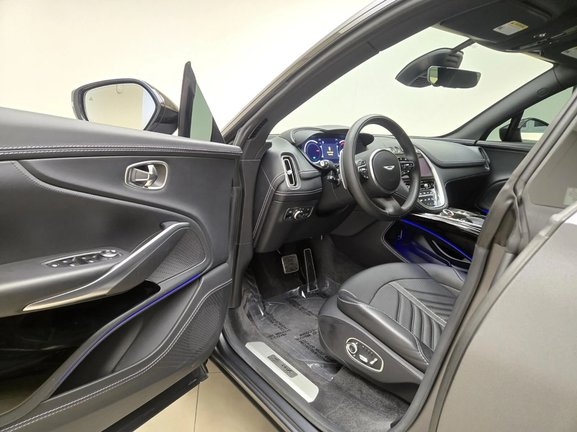 mph015_2383198067_Used_2023_Aston_Martin_DBX_707_1769582747_7e558d66d3