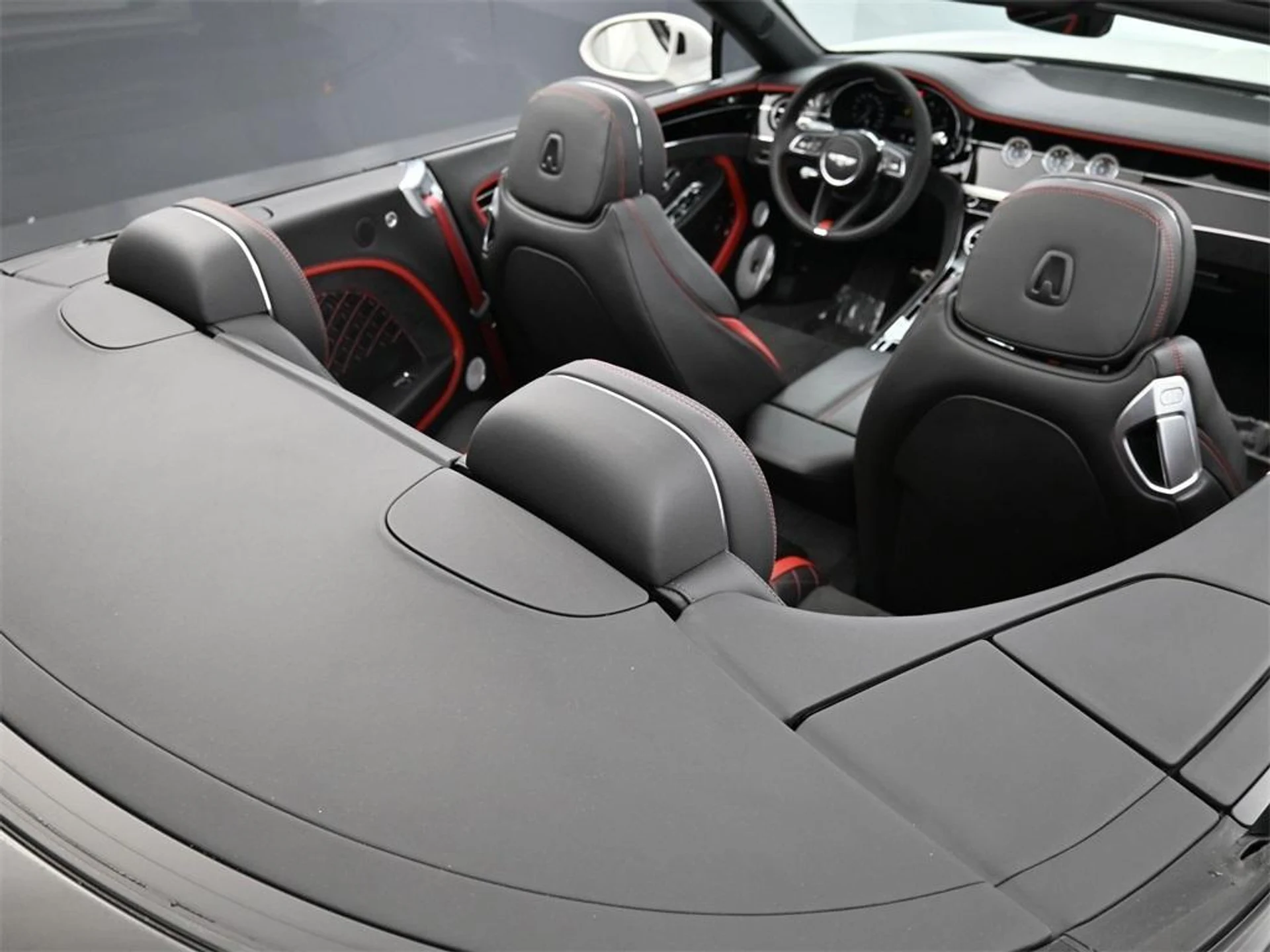 mph015_2385179404_or6_KCG_Ps_ZT_3_U44_Uh2i_O2_Ox2u_BJY_49bc2da2d3