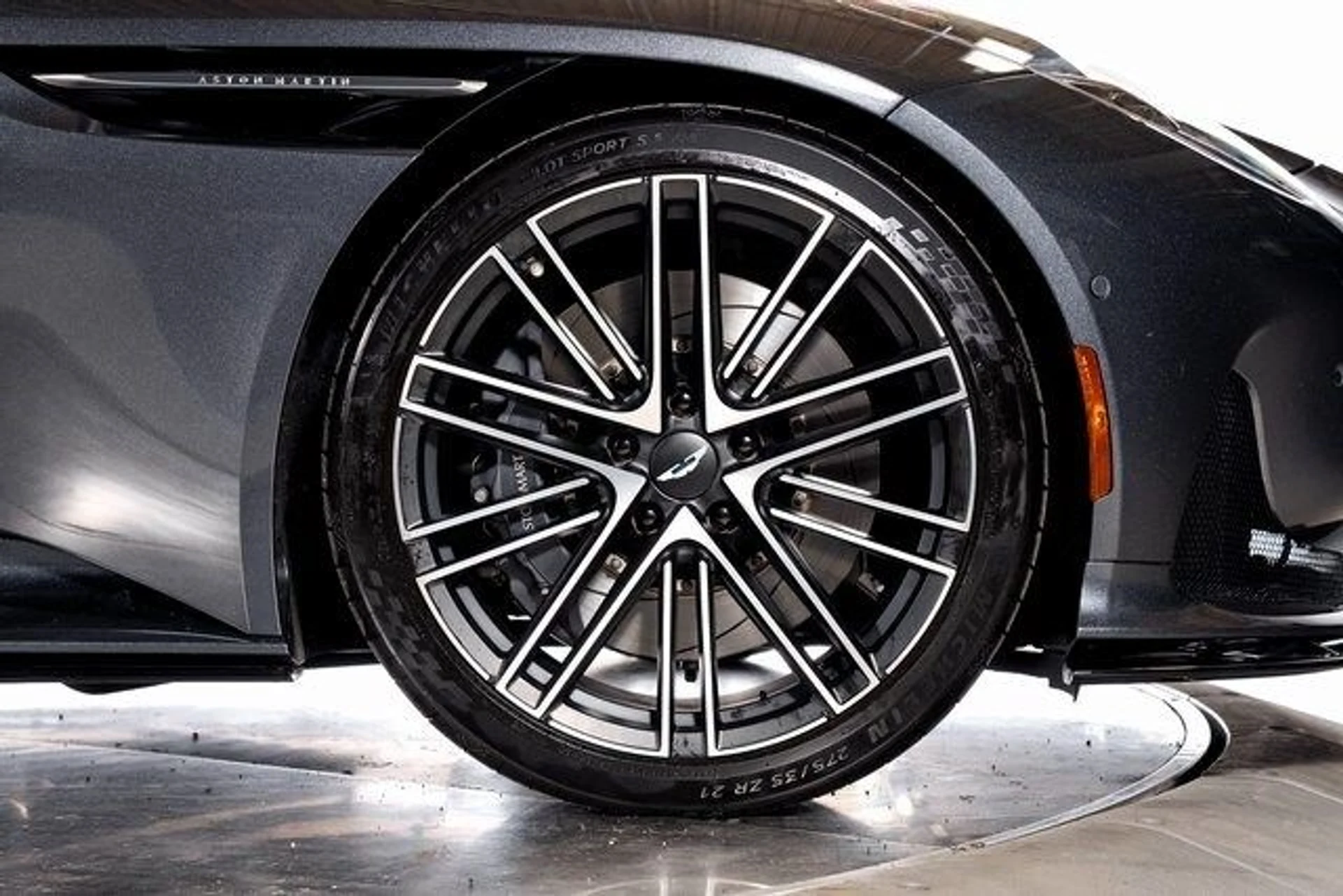 mph015_2387510187_63b162a45d63ee4e2fb707cce9497298x_c1a578d9b0