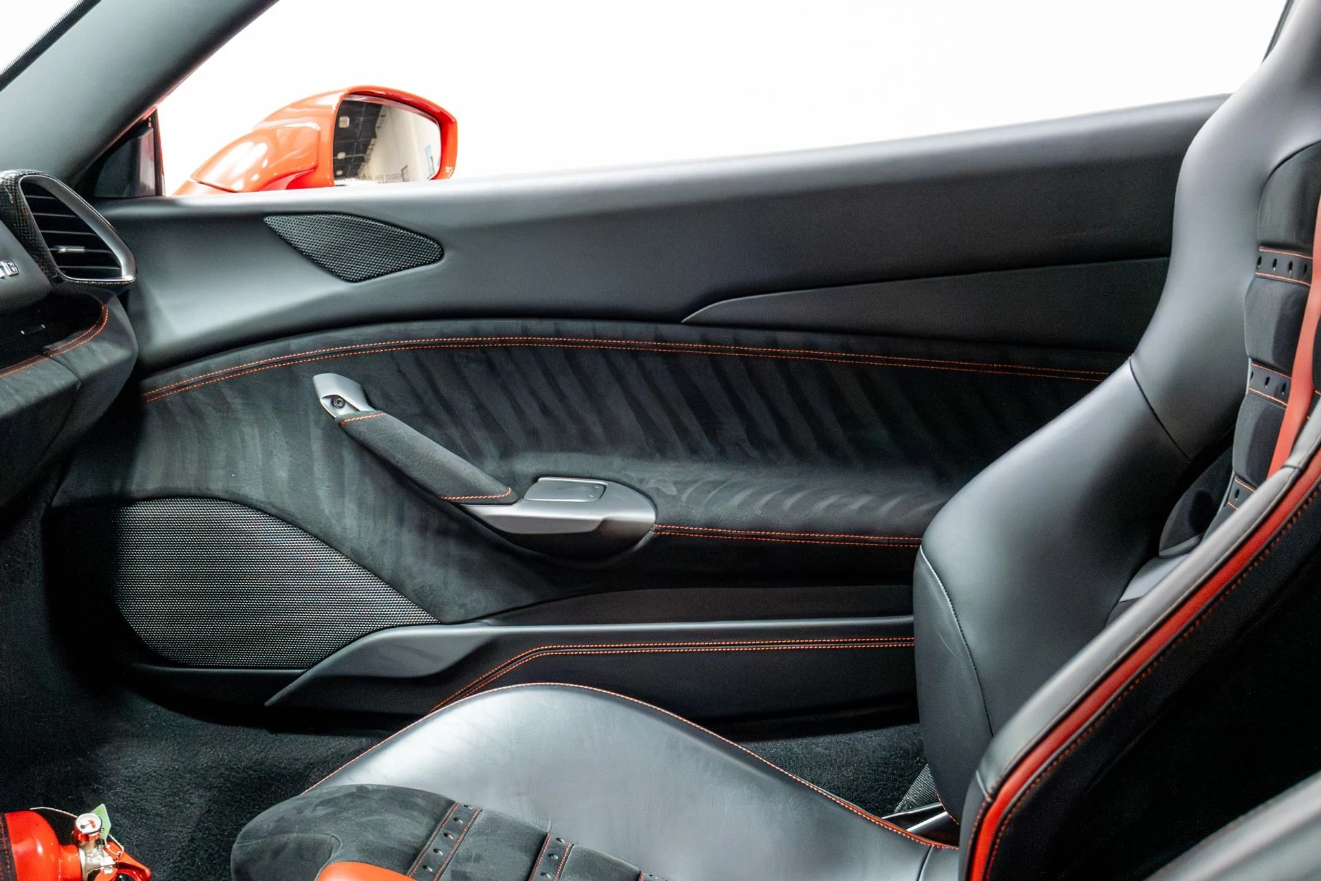 mph015_2388708502_Used_2018_Ferrari_488_GTB_1775864640_9f30cc6708