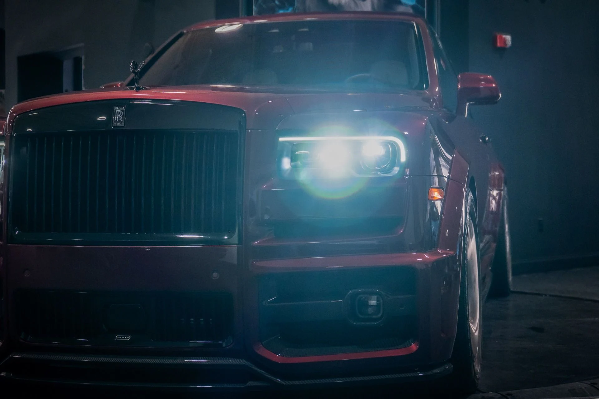 mph015_2388720731_Used_2022_Rolls_Royce_Black_Badge_Cullinan_Urban_Automotive_Widebody_HRE_wheels_1771025281_a98578ab3a