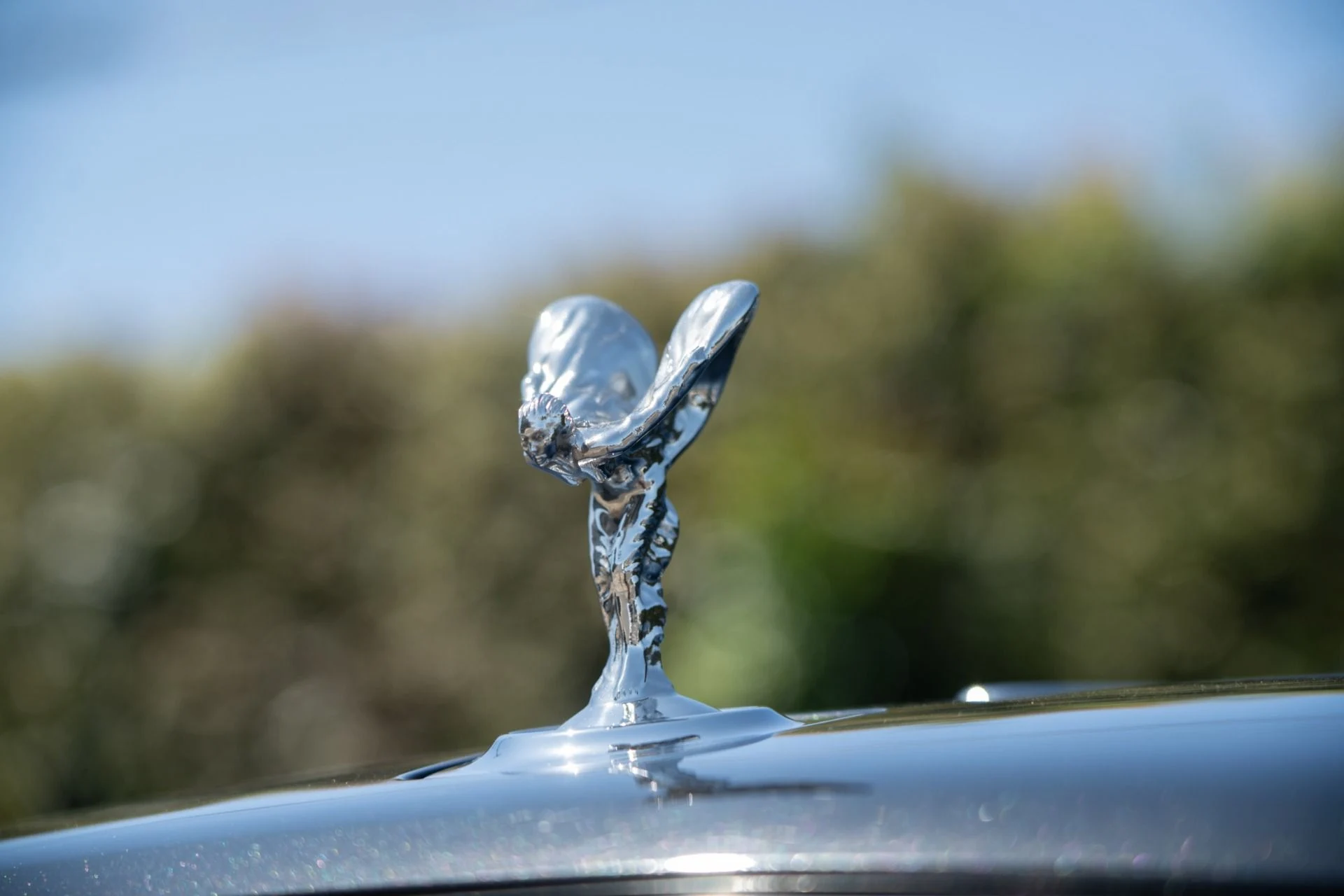 mph015_2389608307_Used_2017_Rolls_Royce_Dawn_1757545595_74d54219d2