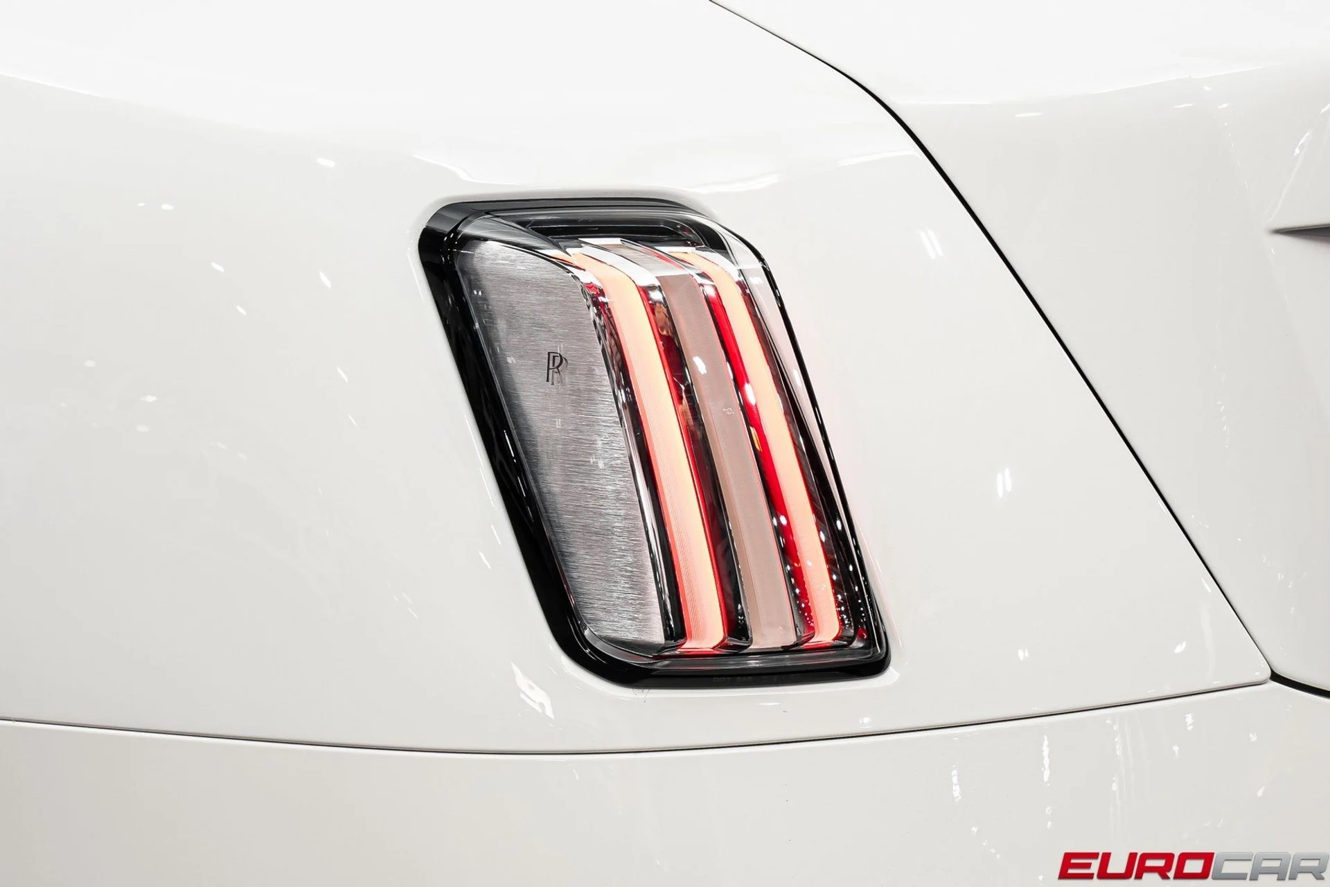 mph015_239092531_image_16_226cc32d48