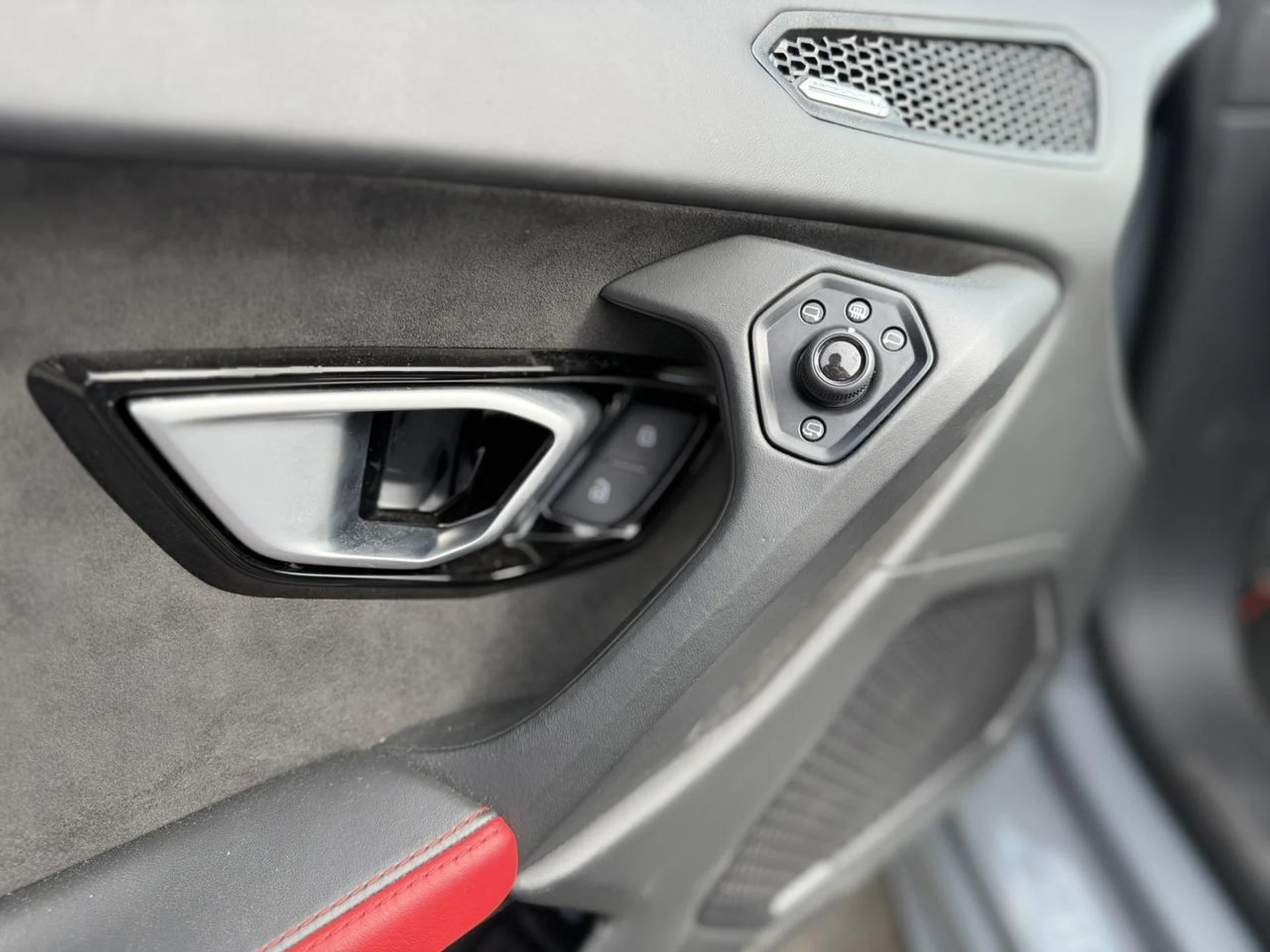 mph015_239263810_2359cc5e6881cb206fc90e8eff8e1537_31a9be0ea8