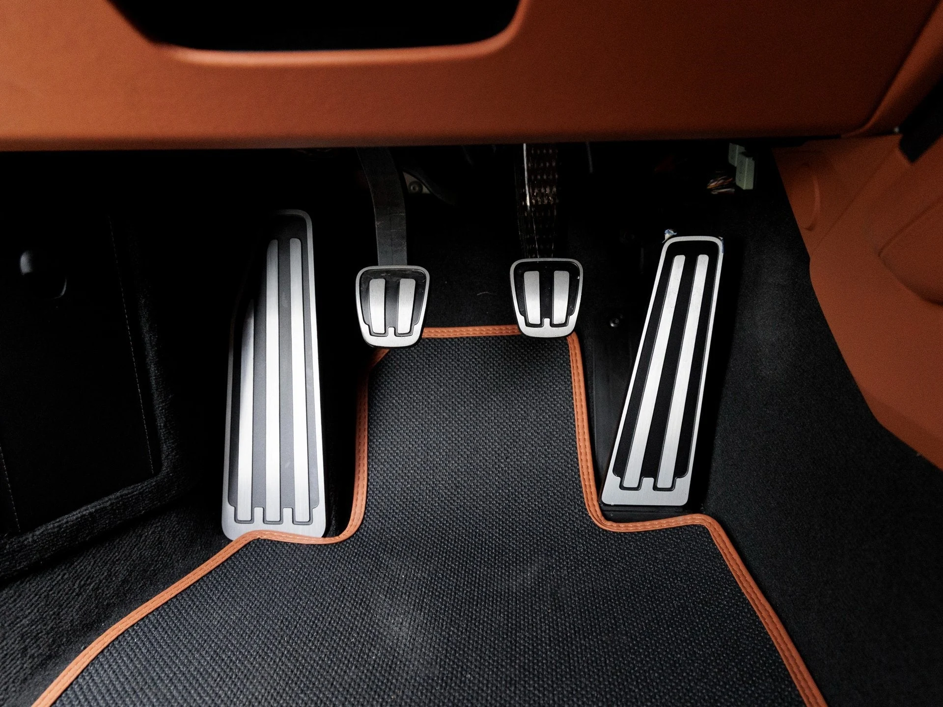 mph015_2394531310_16_565b570fc0