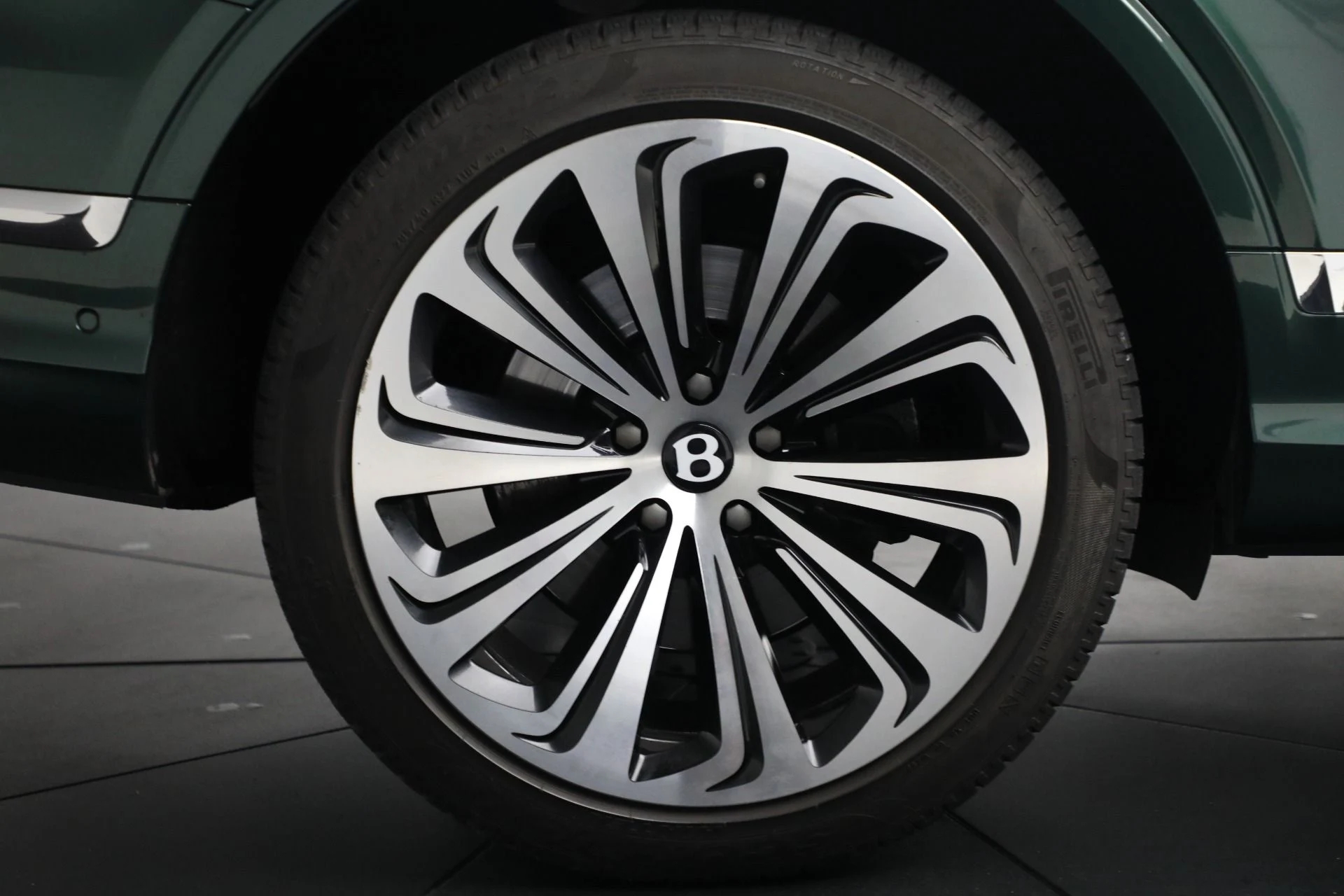 mph015_2402587099_Used_2021_Bentley_Bentayga_V8_4142fa476f