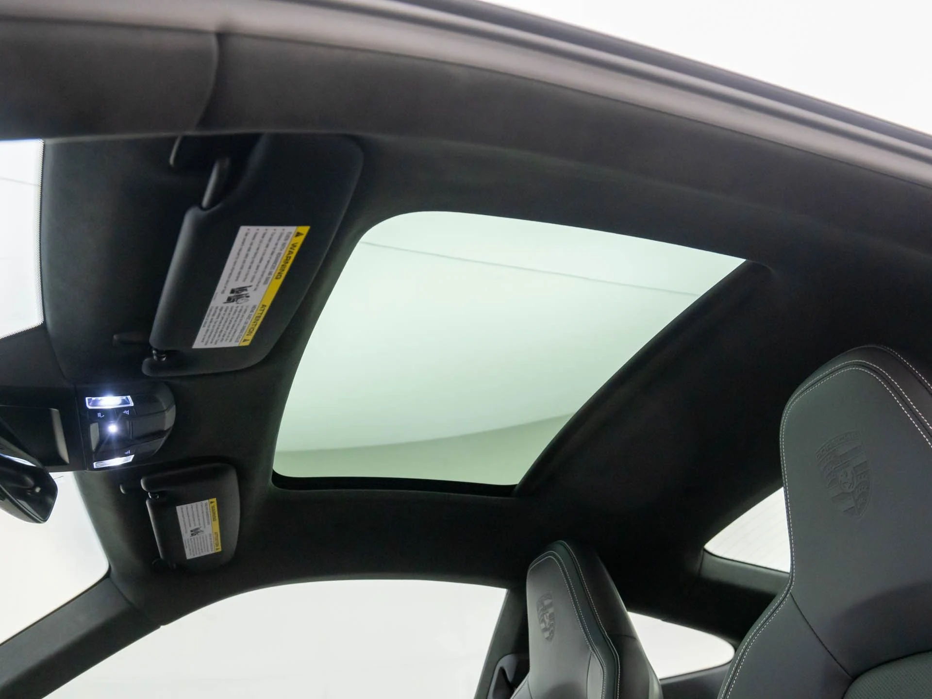 mph015_240386597_4865675aad53b82b39a2e7a87d06640fx_7b84792280