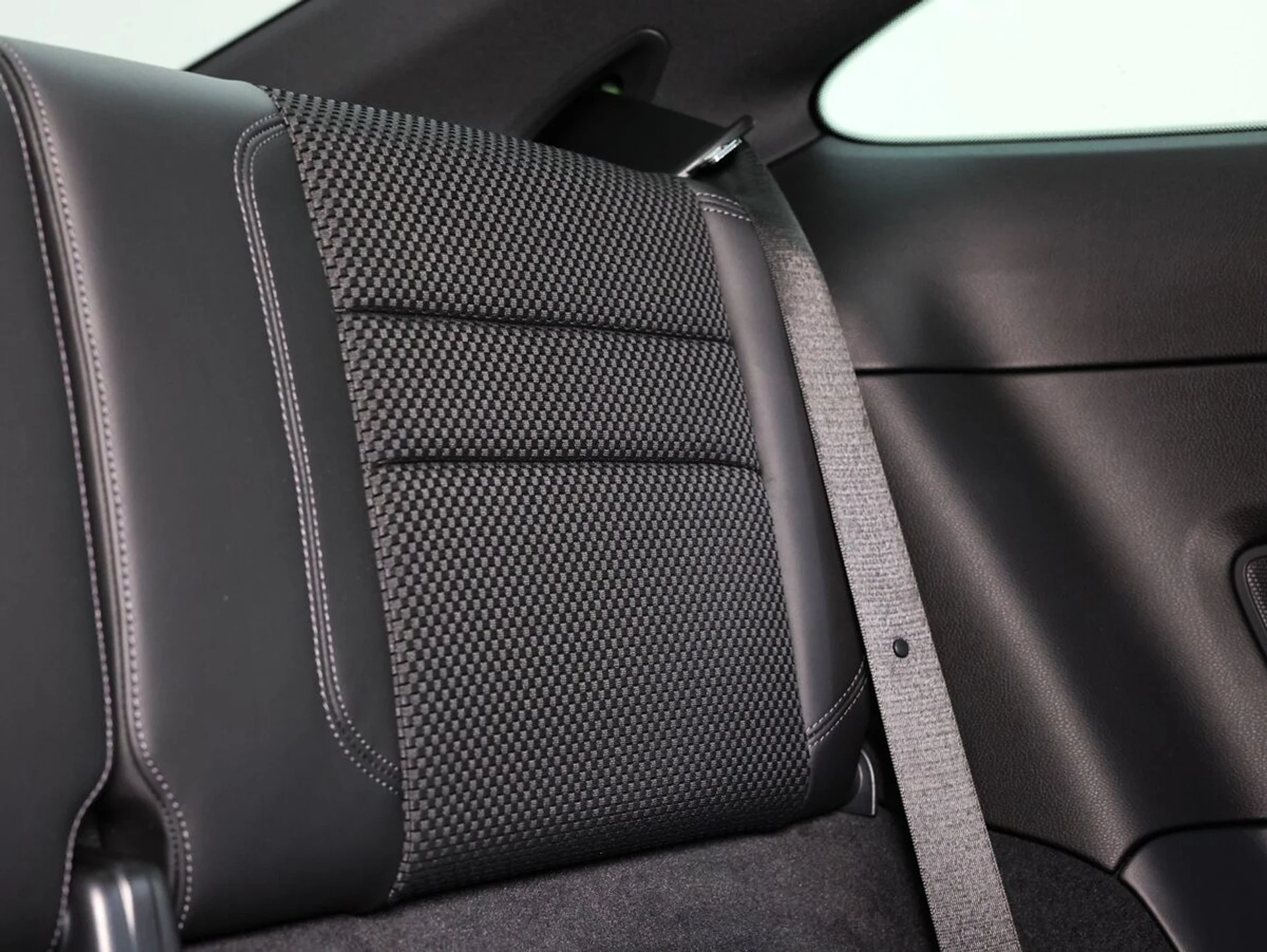 mph015_240552760_pkkggf1emrvnlnjoxyhnvstgk9px_5a7b2c675b