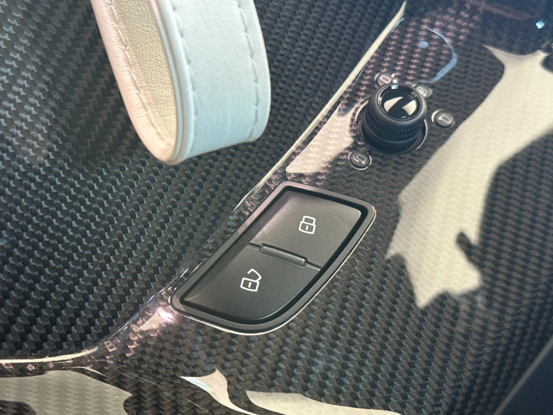 mph015_2405916348_Used_2021_Lamborghini_Aventador_SVJ_1774426263_adc271ef75