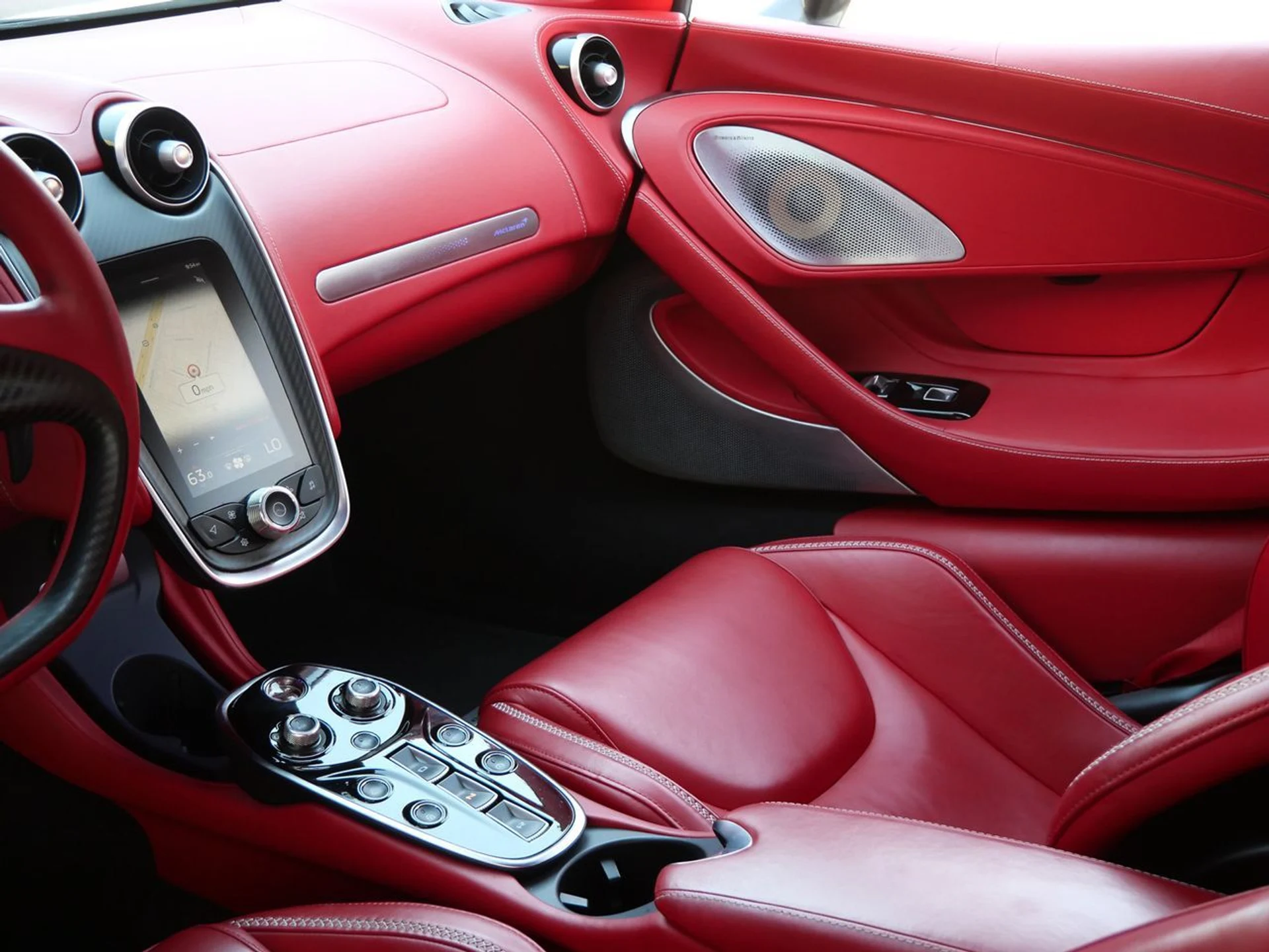 mph015_2410846660_af07c5a2c8281f68cc964f2e884d98b0x_b0661851b1