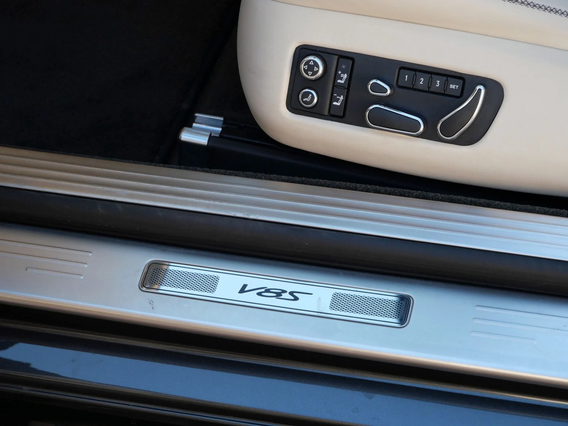 mph015_2412537105_02456956afadb95e8cef8291f9d7a55ax_cfe314ba19