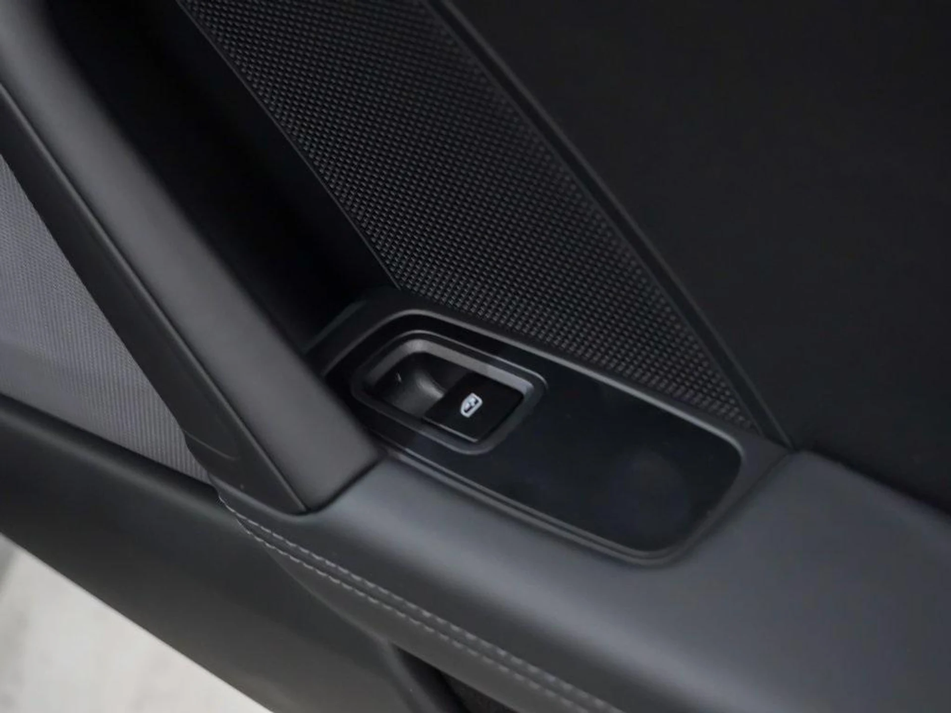 mph015_2415029543_Cq_Hd91_TNV_2_P4abwz_LW_Rk_Ekkc6_Qs_1e2bd15ba1