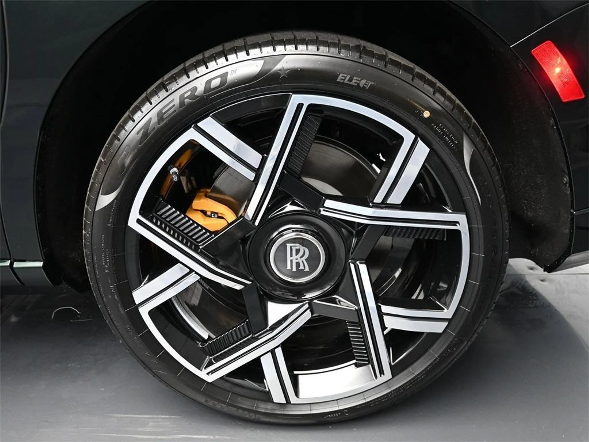 mph015_2418960327_G_Rodt_AWQ_Qi_Nrs_M_Db8_DP_Pi32bz_WE_81d301a26a