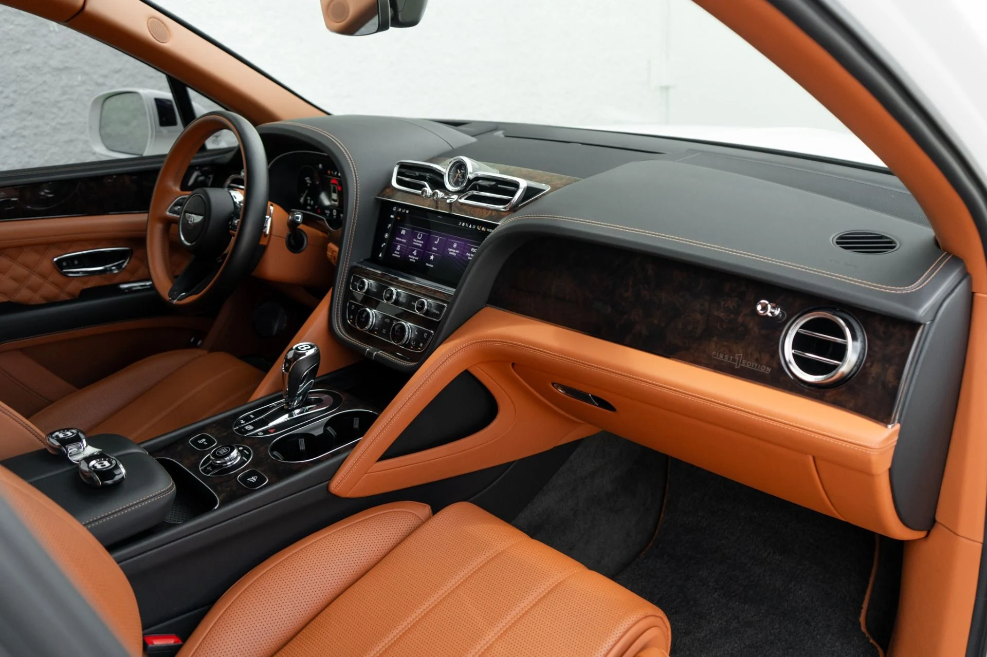mph015_2422079136_Used_2021_Bentley_Bentayga_V8_1780518091_3a4d32883c