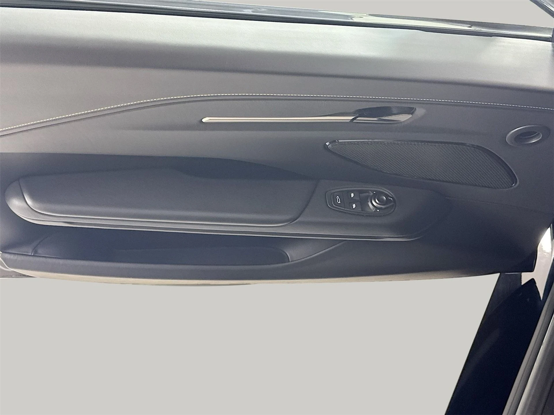 mph015_2425814089_b1f2e373bfe38ad50dd7c5ff664a448dx_4b88f1c9b0