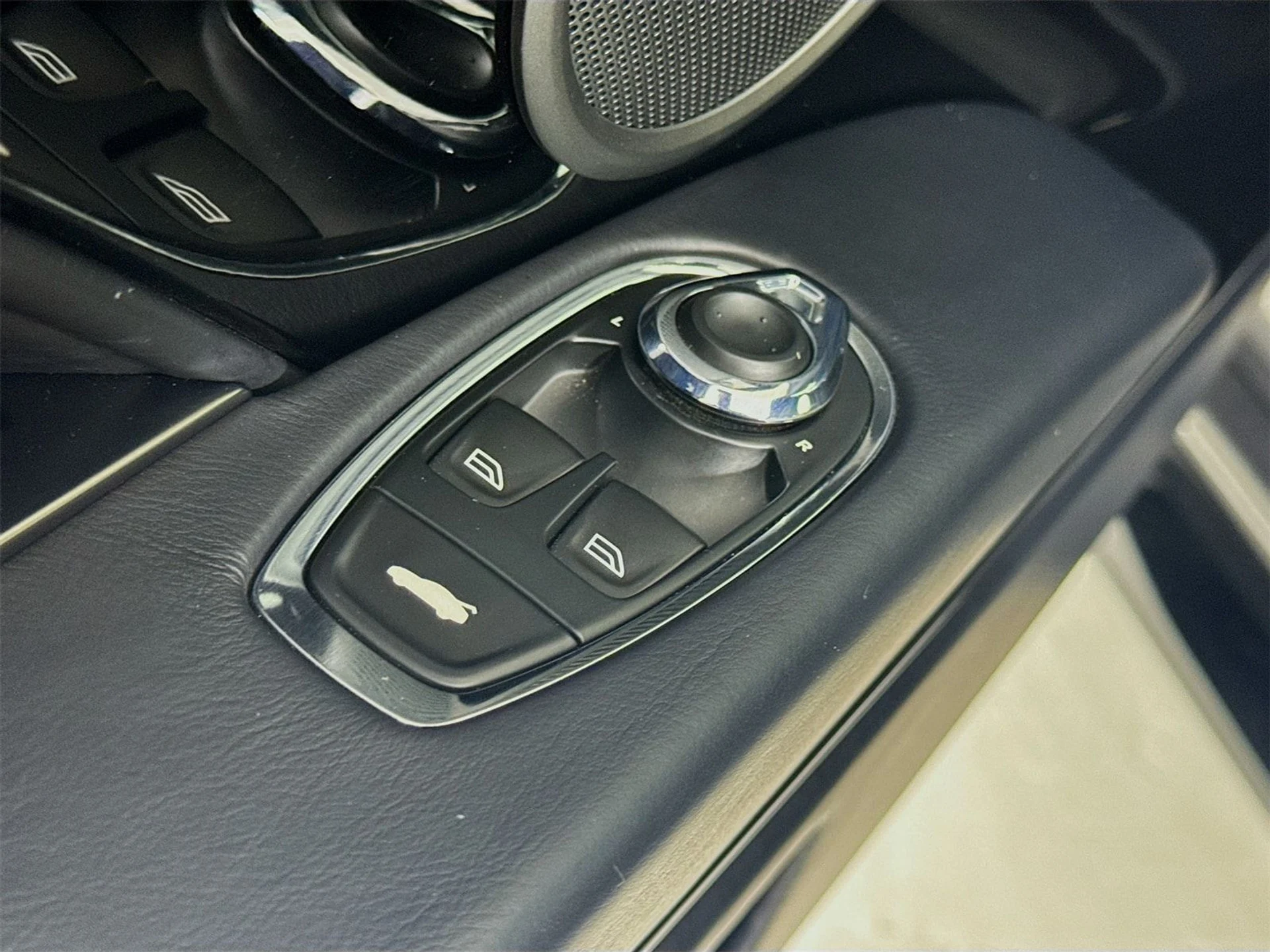 mph015_2431245506_1771fe99821ebaaae0338ee08d718510x_cab32b7833