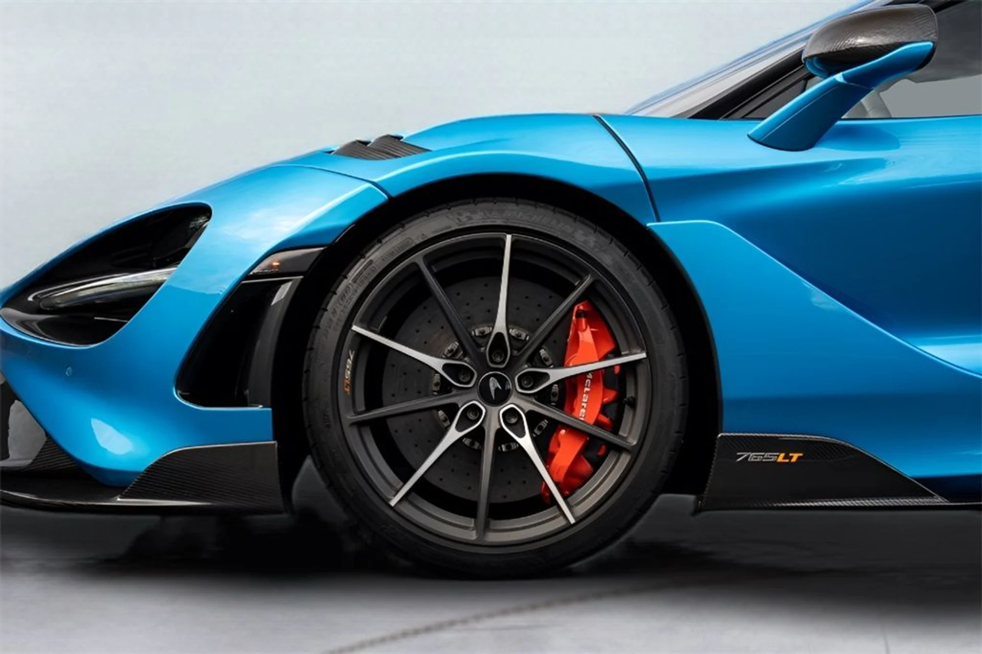 mph015_2432724965_image_17_cc77bedafc