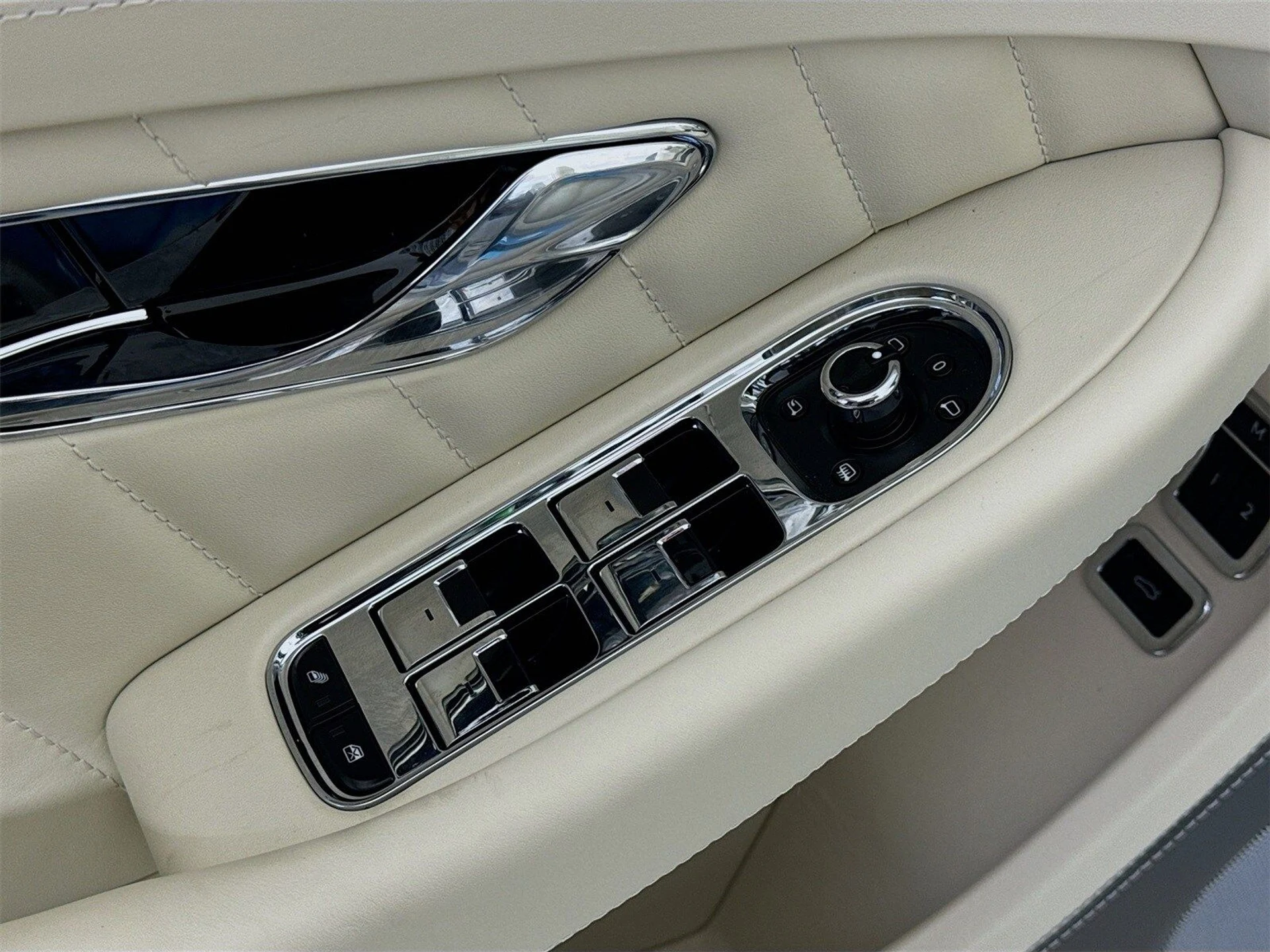 mph015_2438506631_cd1b6264790fb6e720dfc447e7337289x_0b72ae2575