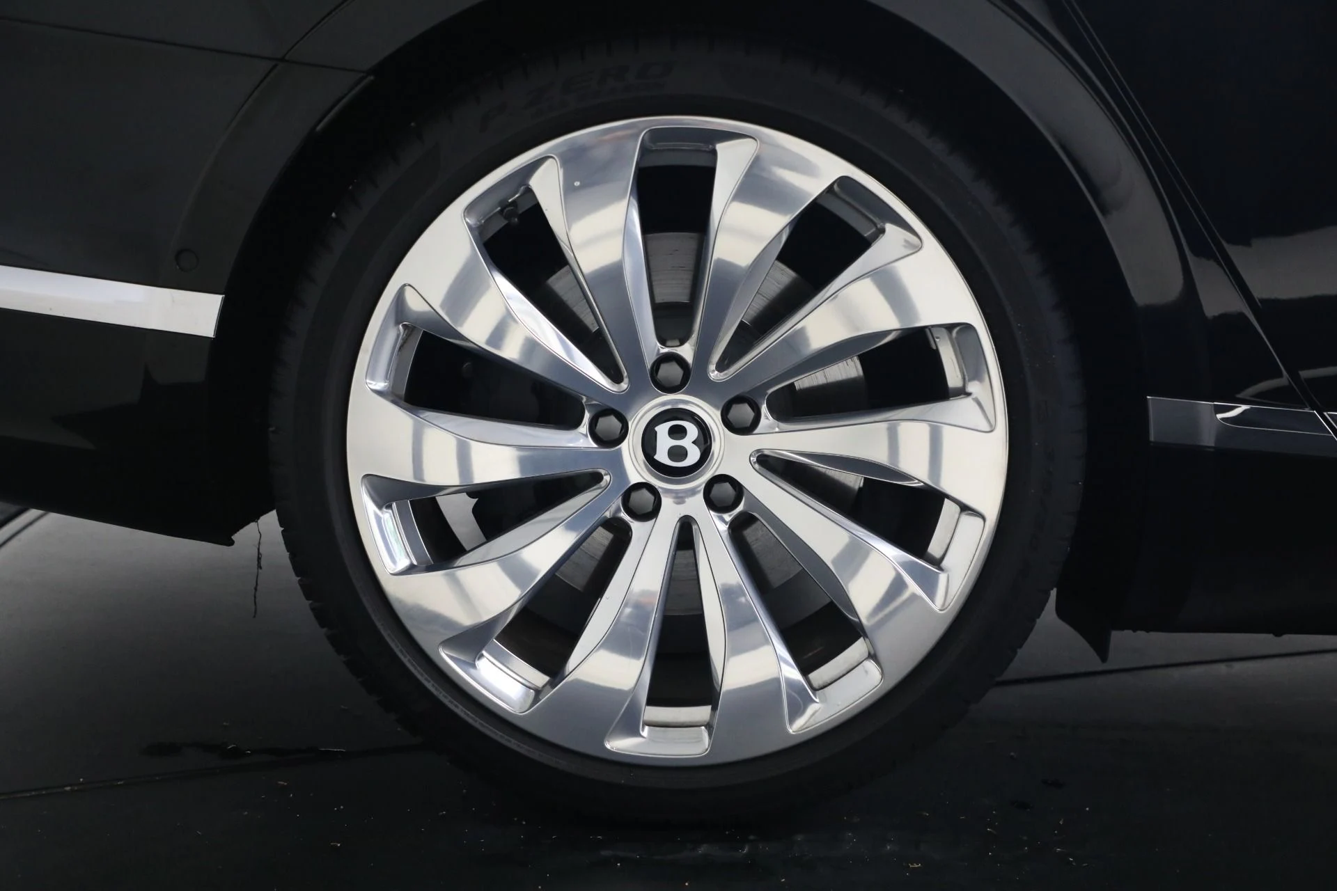 mph015_2449834778_Used_2022_Bentley_Flying_Spur_W12_1787352541_682a48d297