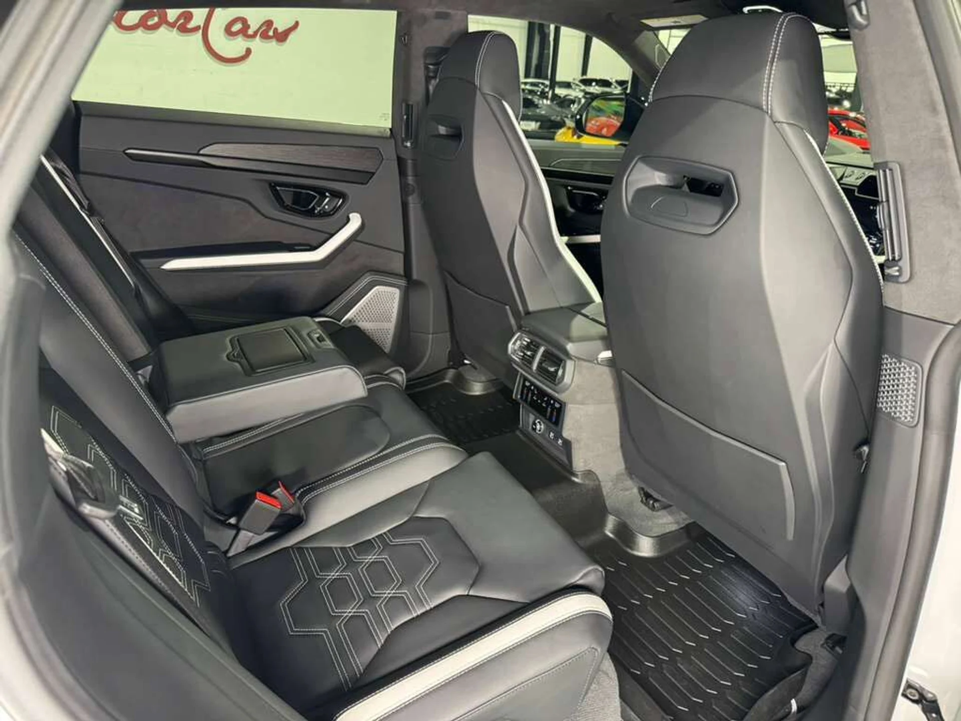 mph015_2457803965_640452ad88863314773360d3f4e3bbb0_0551919387