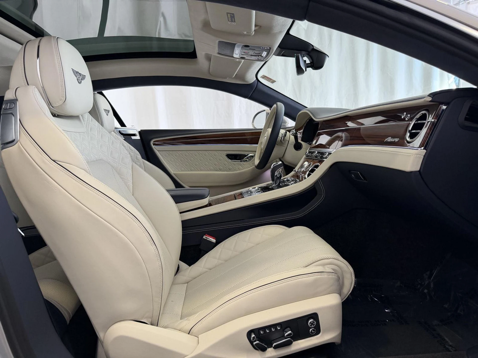 mph015_2464915003_342075a6e2282fa7b59df9a1a8c50609x_b605cd07c4