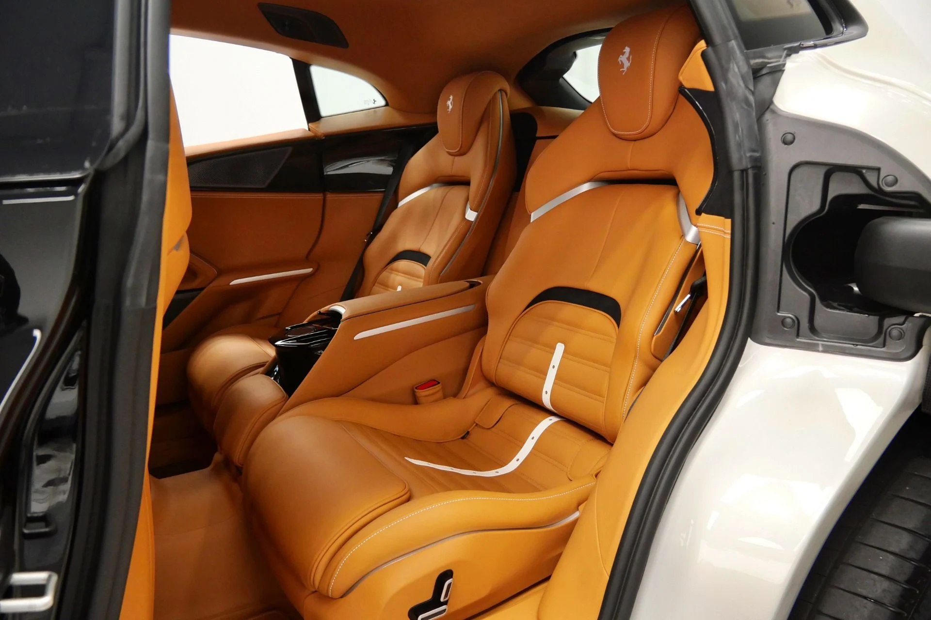 mph015_2465784630_Used_2025_Ferrari_Purosangue_Highly_Optioned_Pearlescent_Paint_Low_Miles_1778171886_295af8b022