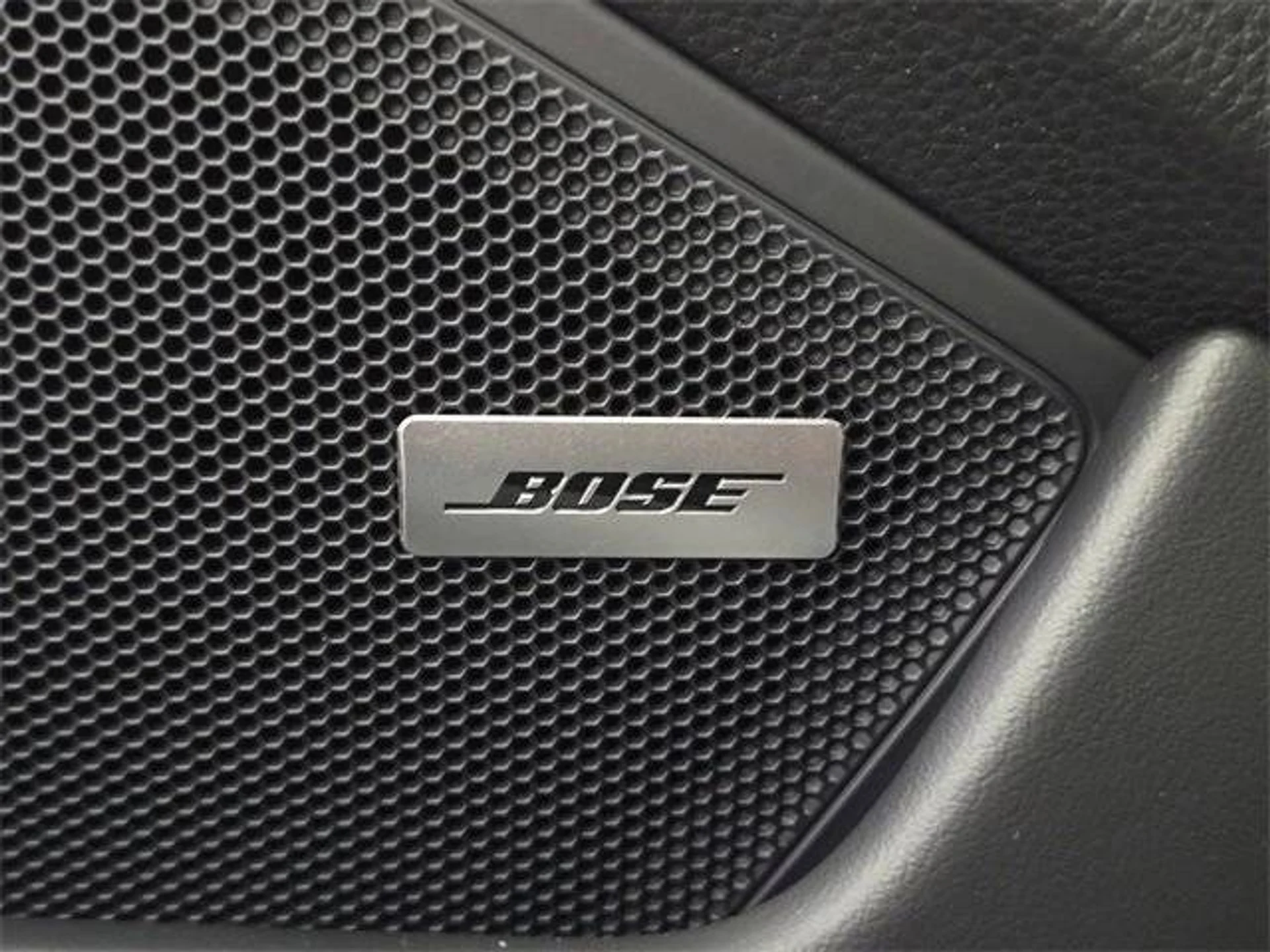 mph015_246609496_1280_3ed2551947