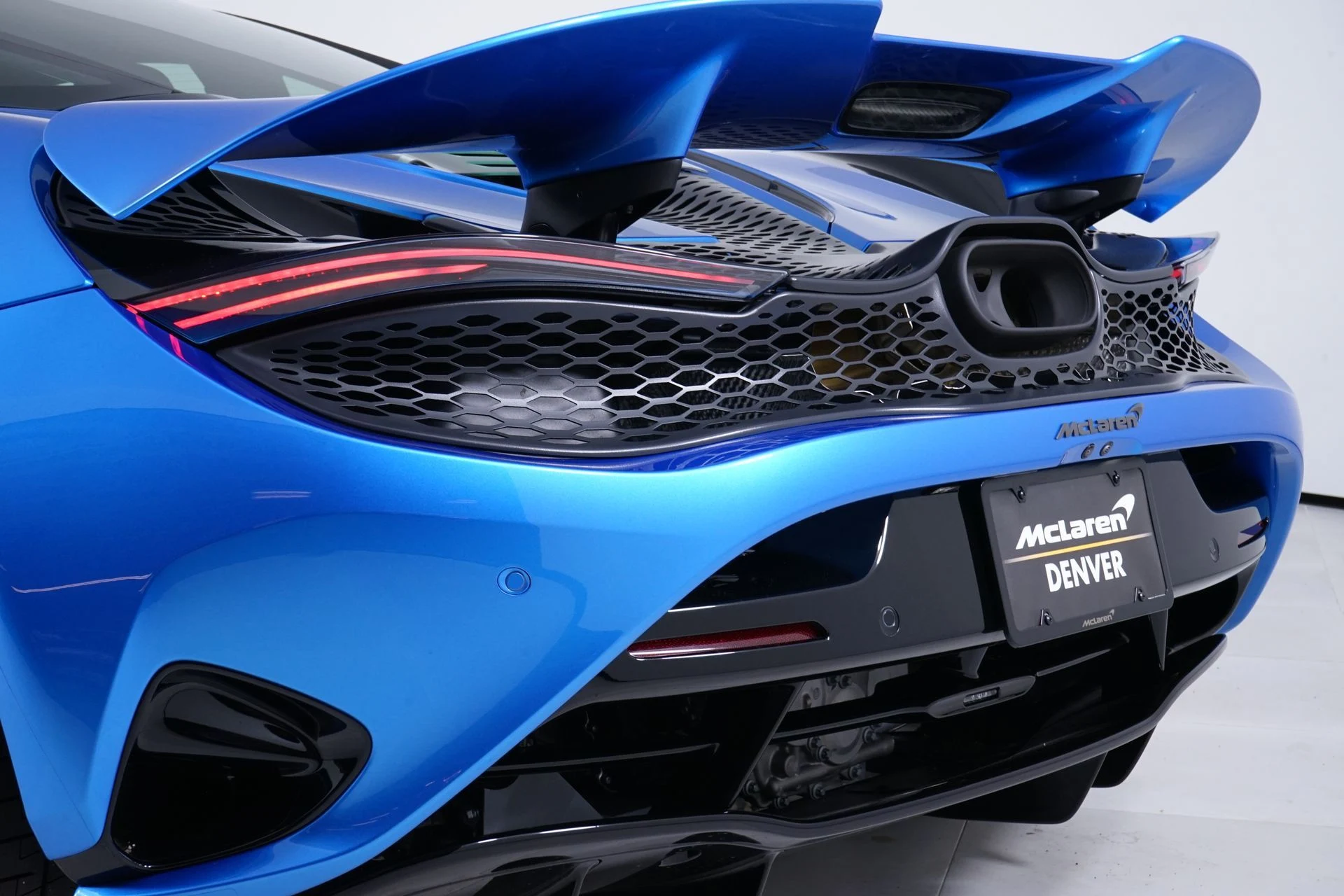 mph015_2467759950_a9e1c4d80bbf73d0c91feb6793f29136x_59ca132d7d