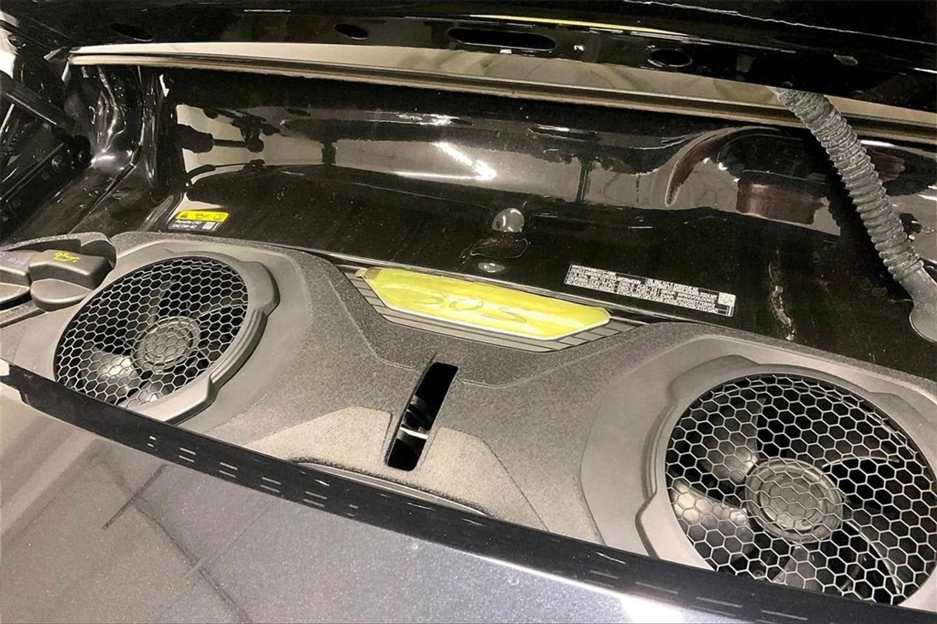 mph015_2470317761_b295b55b5ec88f6d21bf02944b86127bx_97c87cc556