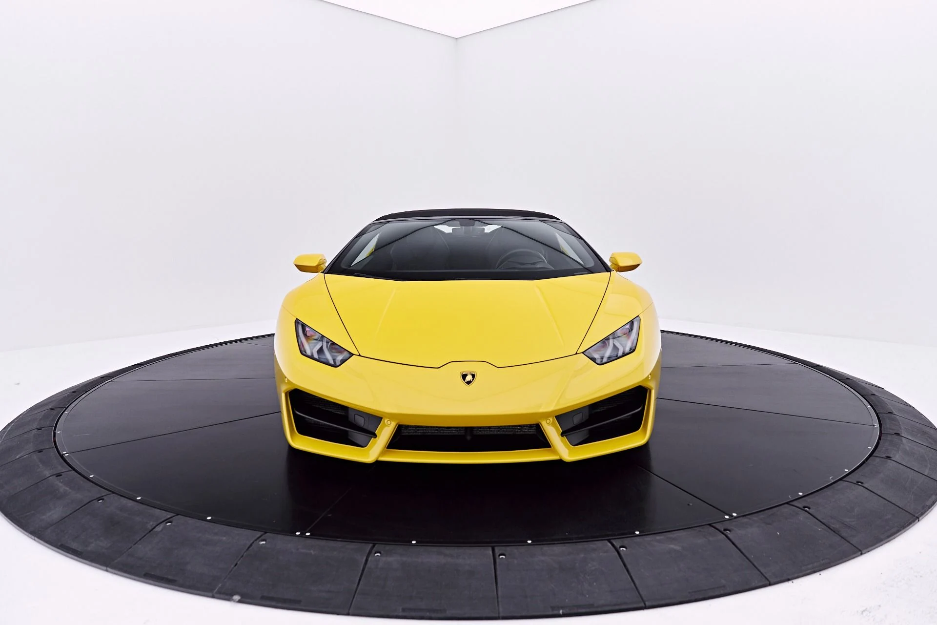 mph015_2470833000_Used_2018_Lamborghini_Huracan_LP_580_2_S_1784246791_04a99b73d9