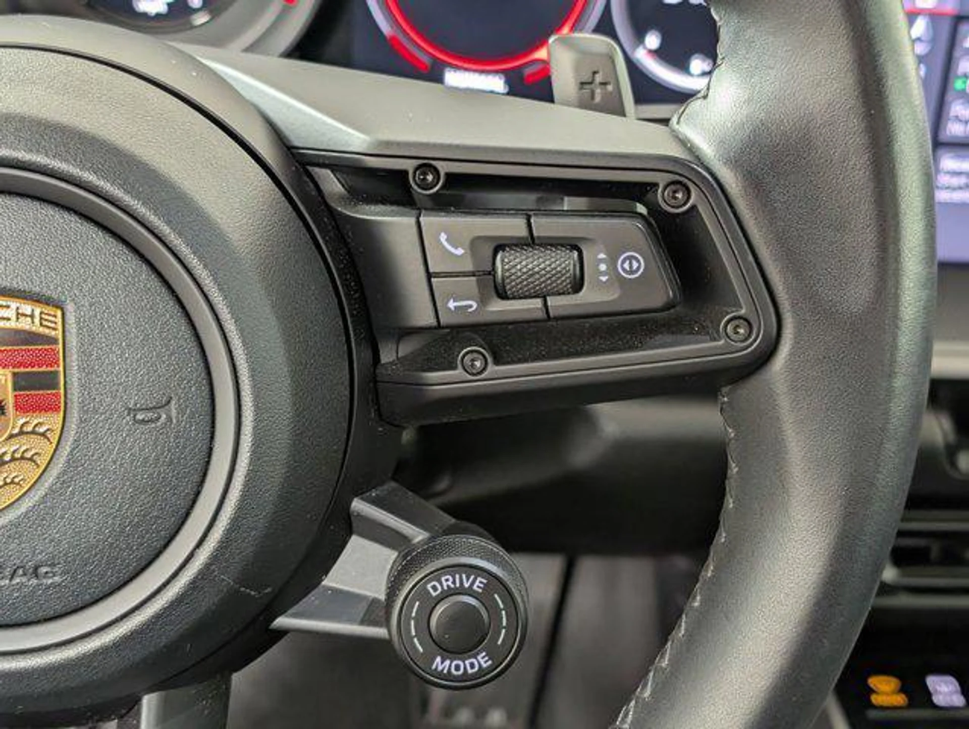 mph015_2471082170_tjf_JG_Xo_Nl_U_Wj_Ob92_O_KPHP_Lu9aw_ad363ee5af