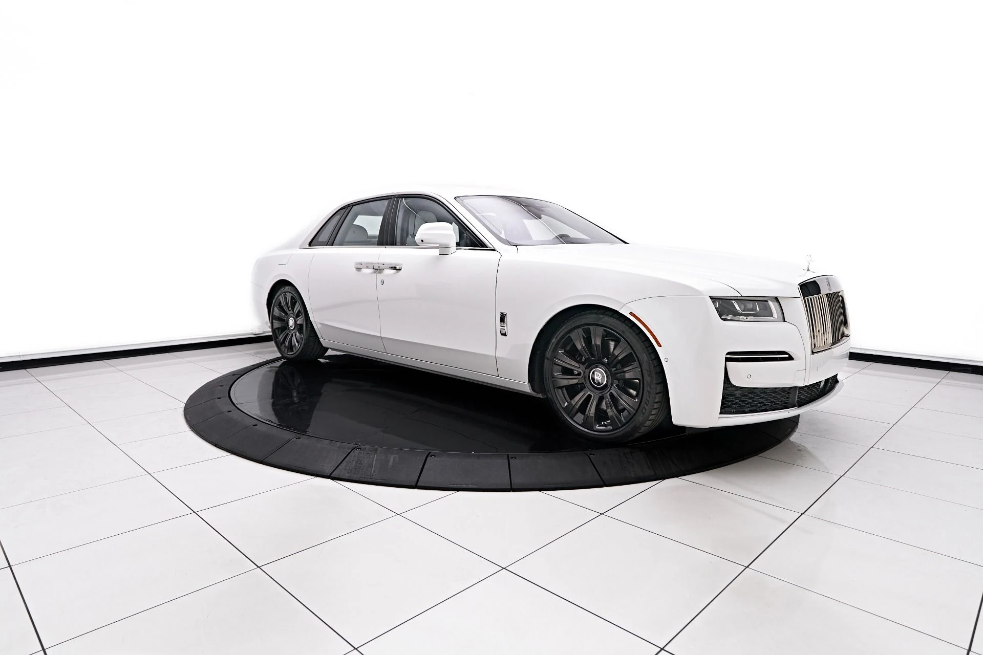 mph015_247127340_Used_2021_Rolls_Royce_Ghost_Base_1754512470_e5458a106b