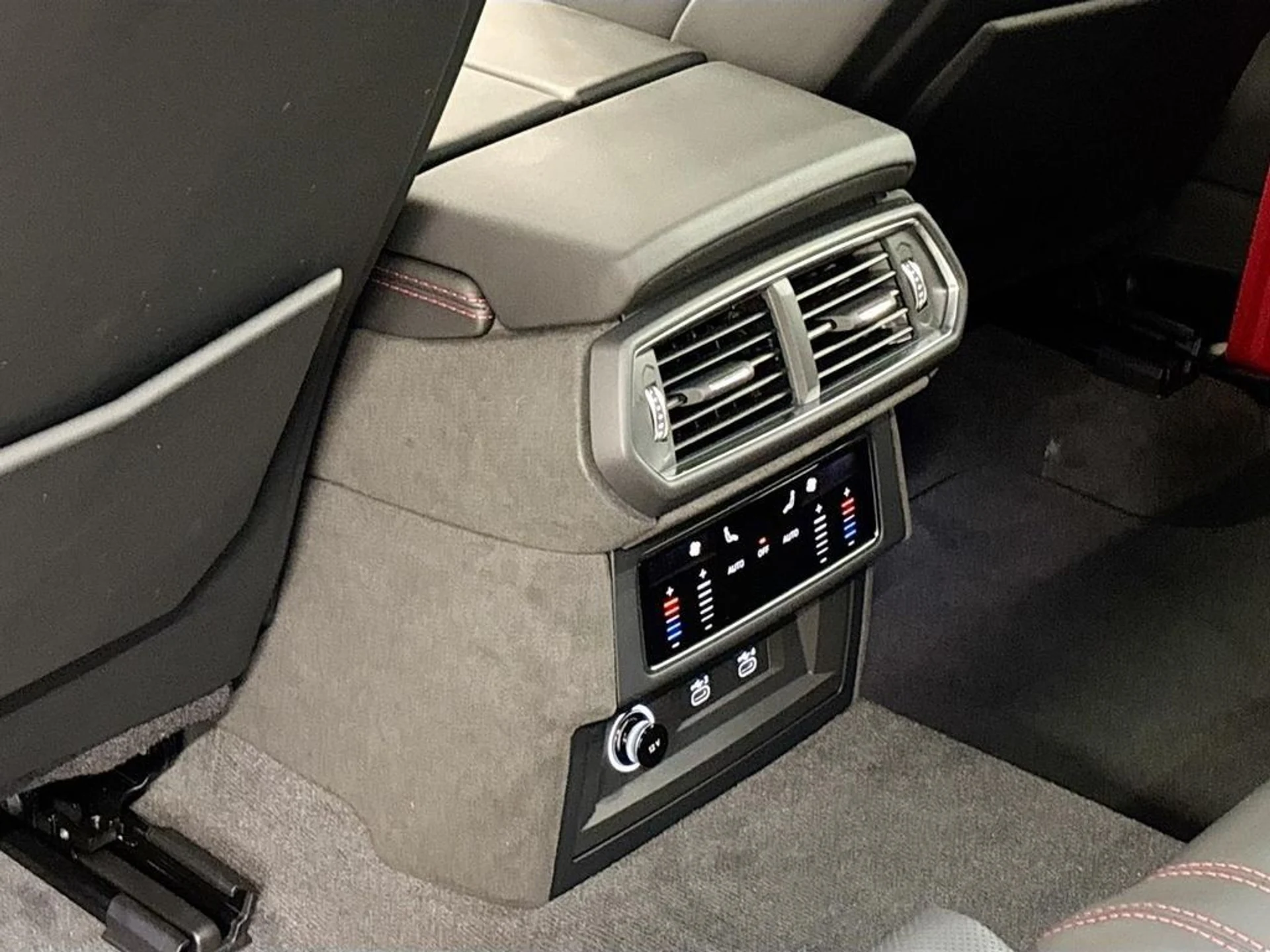 mph015_2479908886_5c340570ff579b76bb86c2b0d57558fb_dd68b7c86e