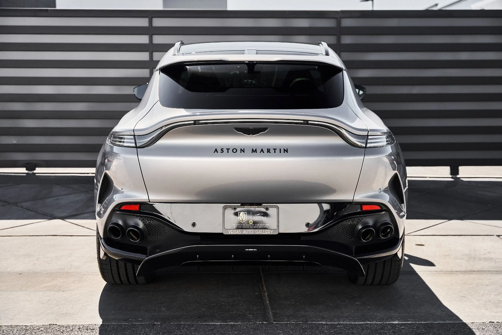 mph015_2482066722_Used_2025_Aston_Martin_DBX_707_1778288586_8ae58341e8