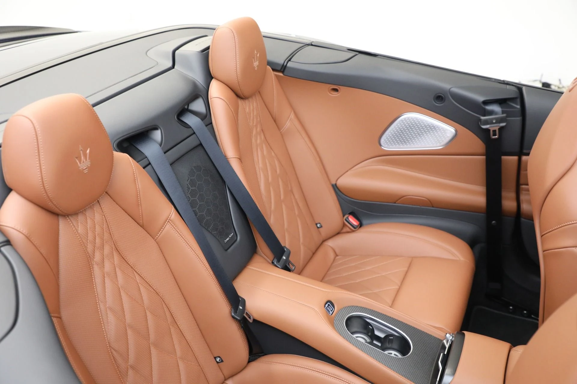 mph015_2482676218_New_2026_Maserati_Gran_Cabrio_Trofeo_1762815142_1319ebc3ec