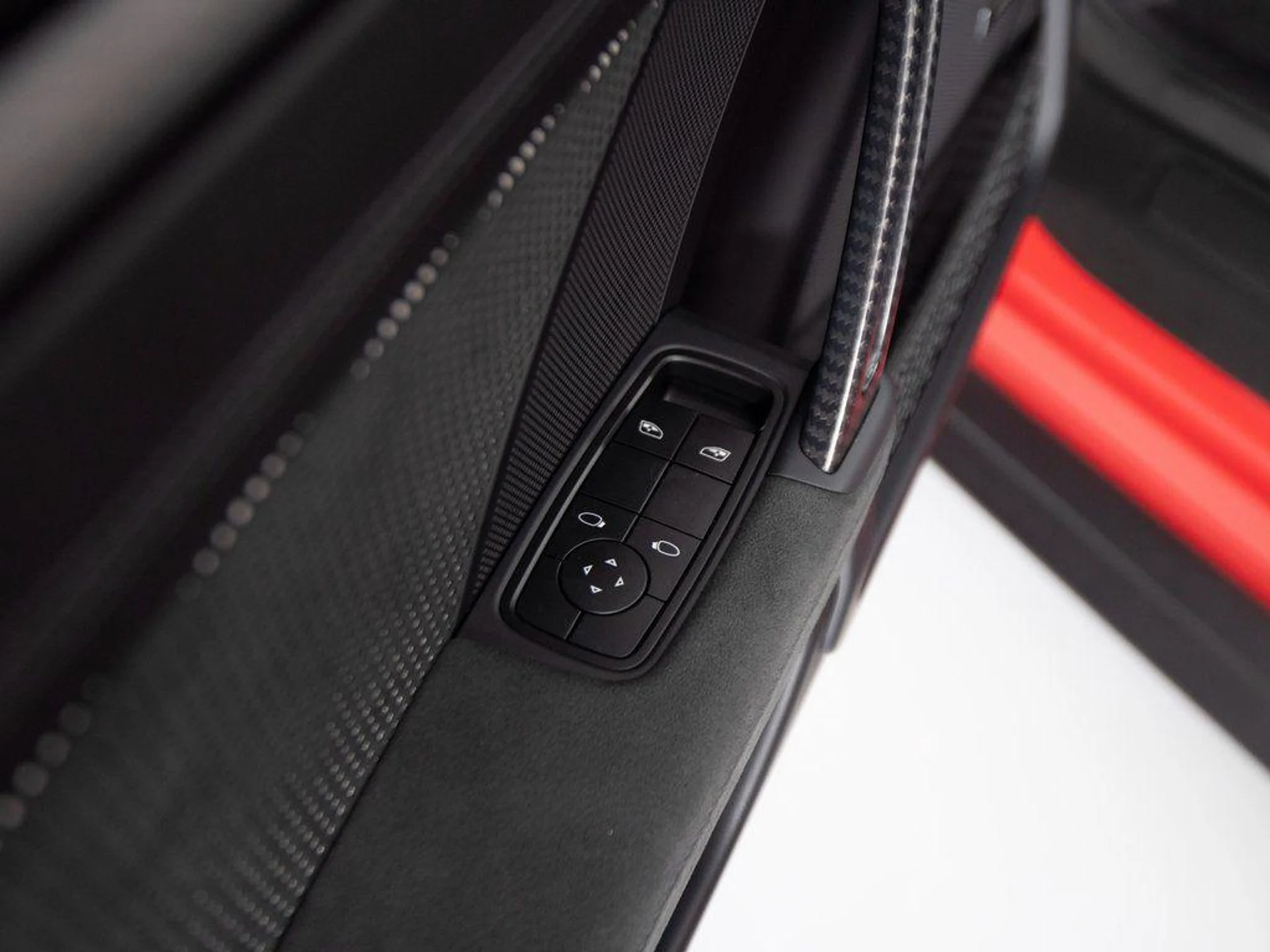 mph015_248514196_m6yfvs_Bo_Y_Hyyw_Ip_R0_Ap4_IB_Pe_I_s_4024082cf7