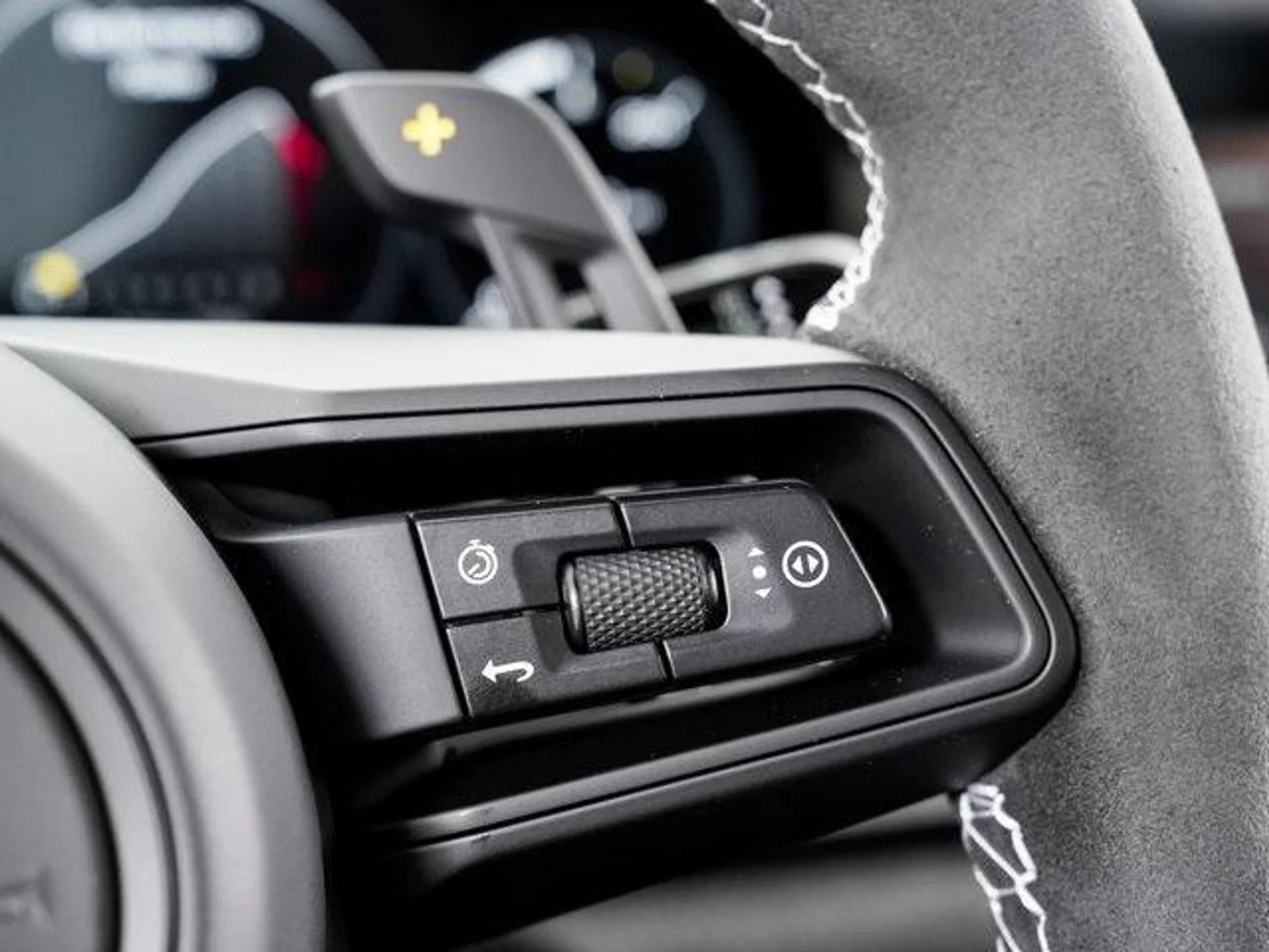 mph015_248540664_0cbz_C0_Kpirah_Zr_Bp9pr_IS_Rt_X_Ln0_7e788d1f59