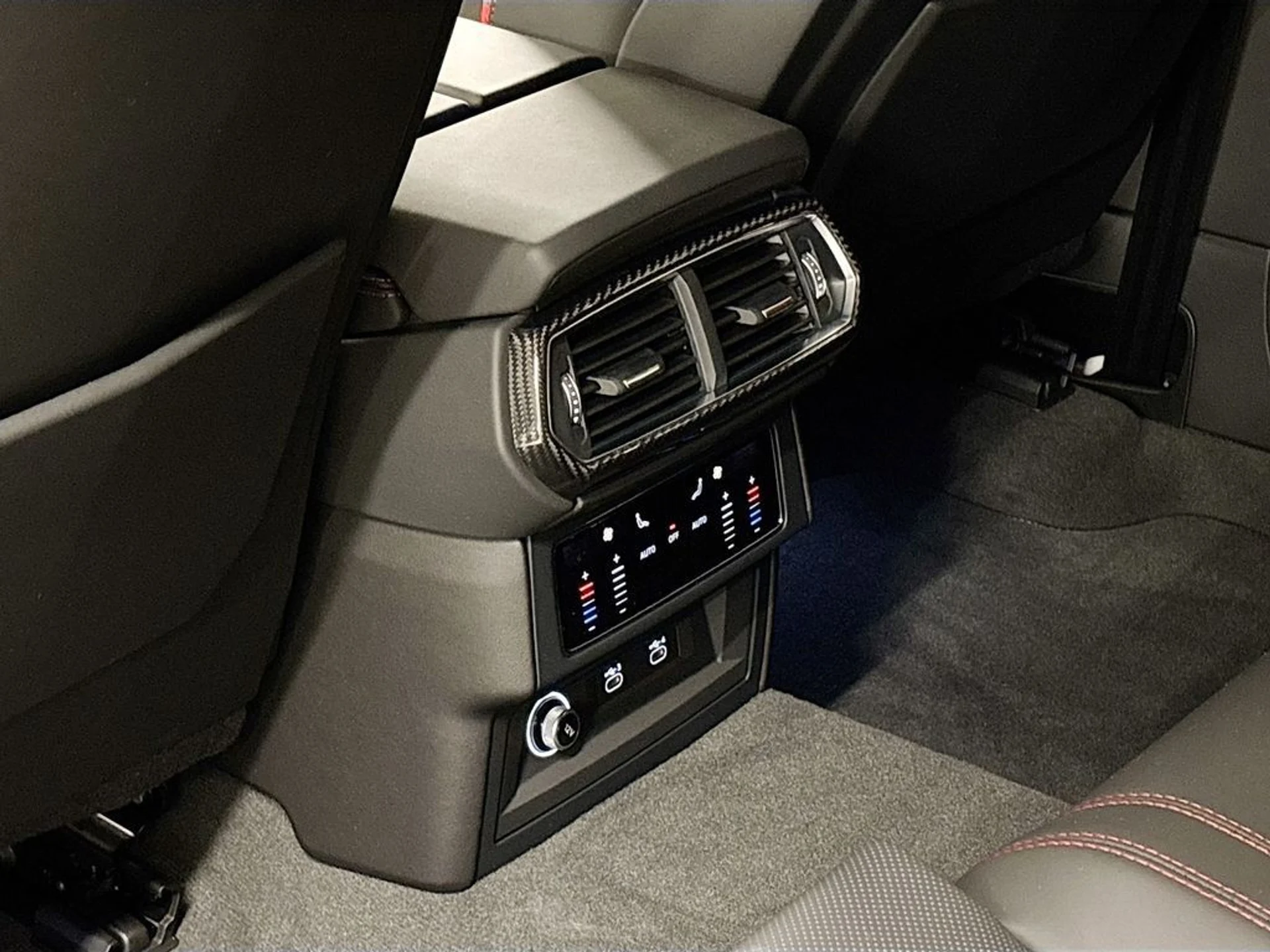 mph015_2487242453_49f884689c33787f99bfca724f08aac5_801e19abfd