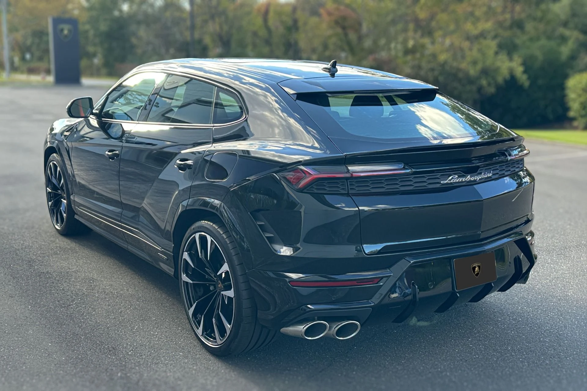 mph015_2488310235_New_2026_Lamborghini_Urus_SE_1791809466_49efb167e3