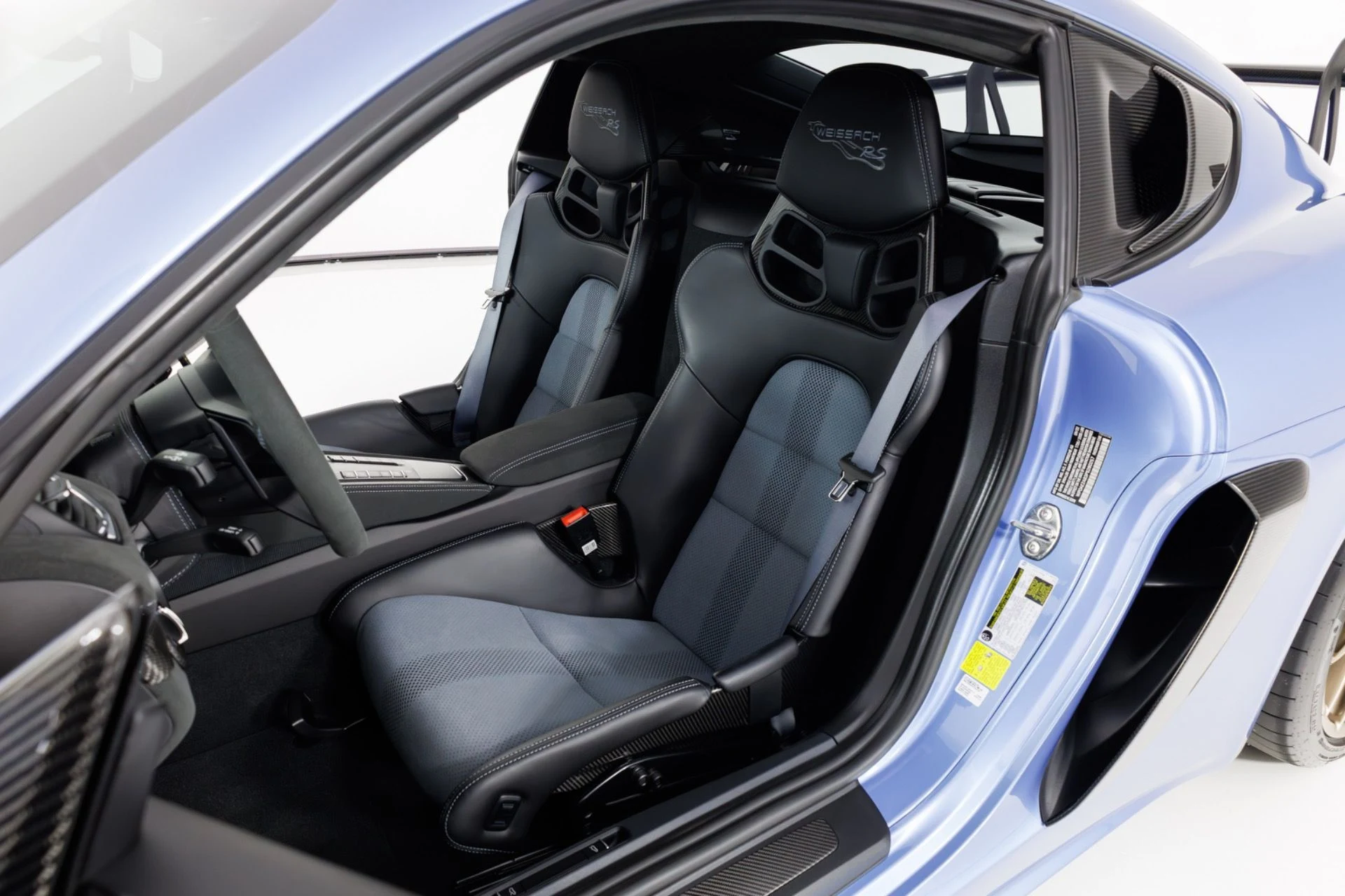 mph015_2488906198_Used_2023_Porsche_718_Cayman_GT_4_RS_1780679132_8106aa041c
