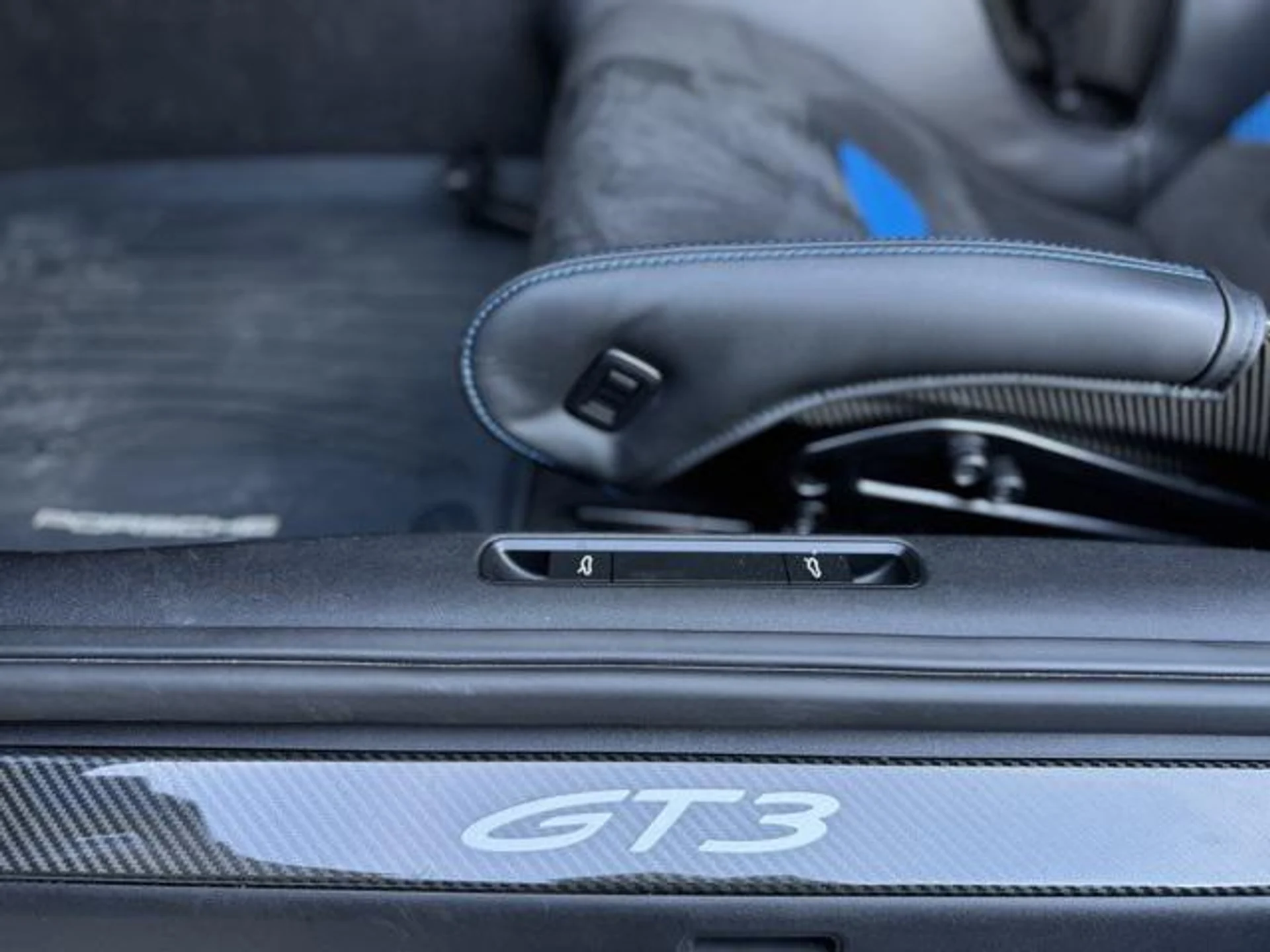 mph015_2494723295_5_M3y9j_Odi8_XA_4c_TP_90m9_F_Zrbg_SM_939a9817e8