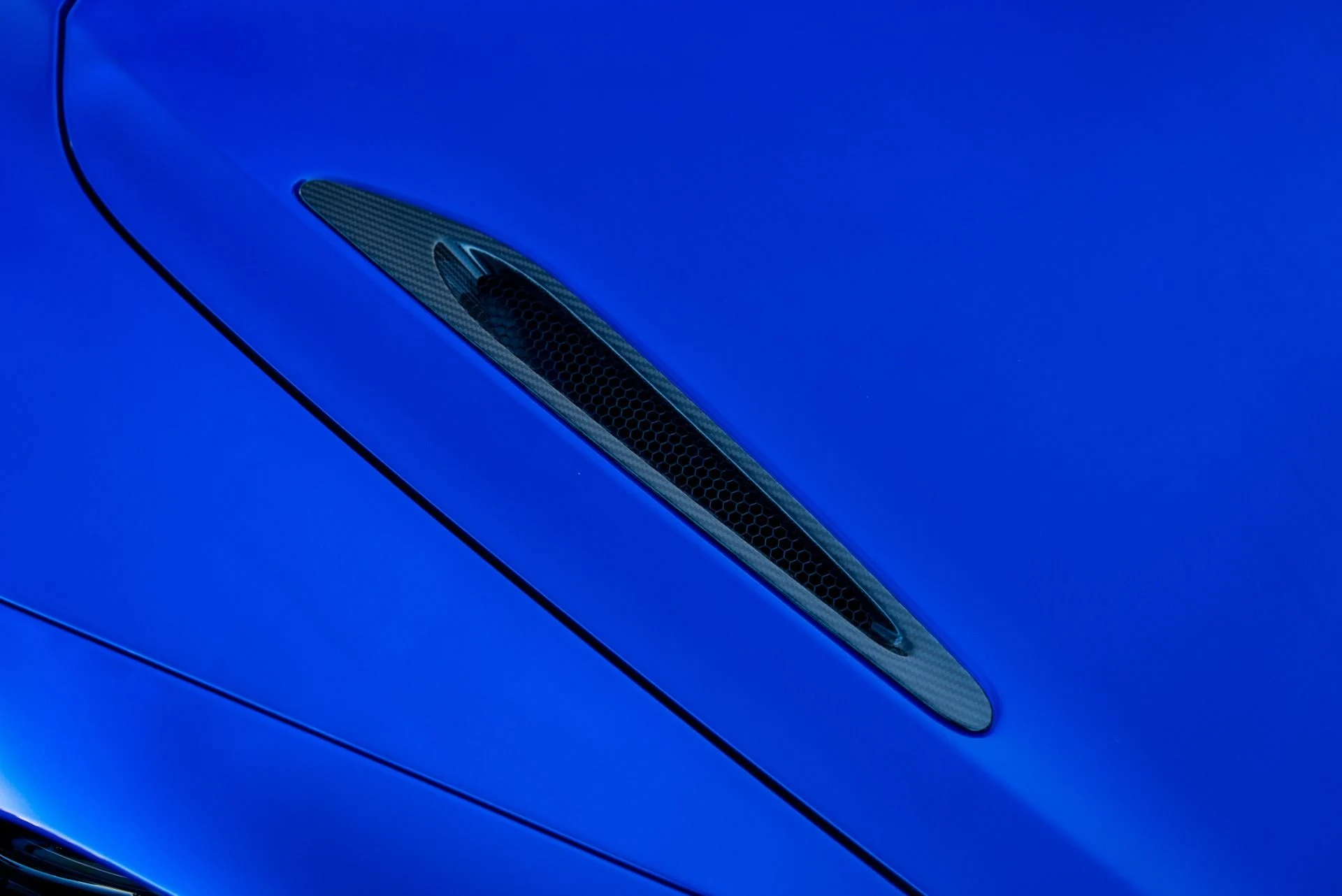 mph015_249725304_Used_2024_Mc_Laren_750_S_Spider_1764028918_31935e44ef