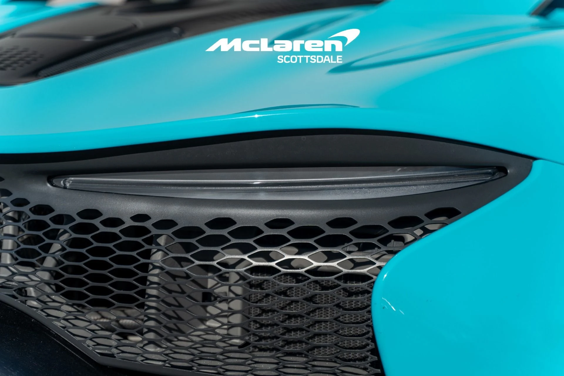 mph015_2501347809_Used_2024_MCLAREN_ARTURA_1769657486_264df28522