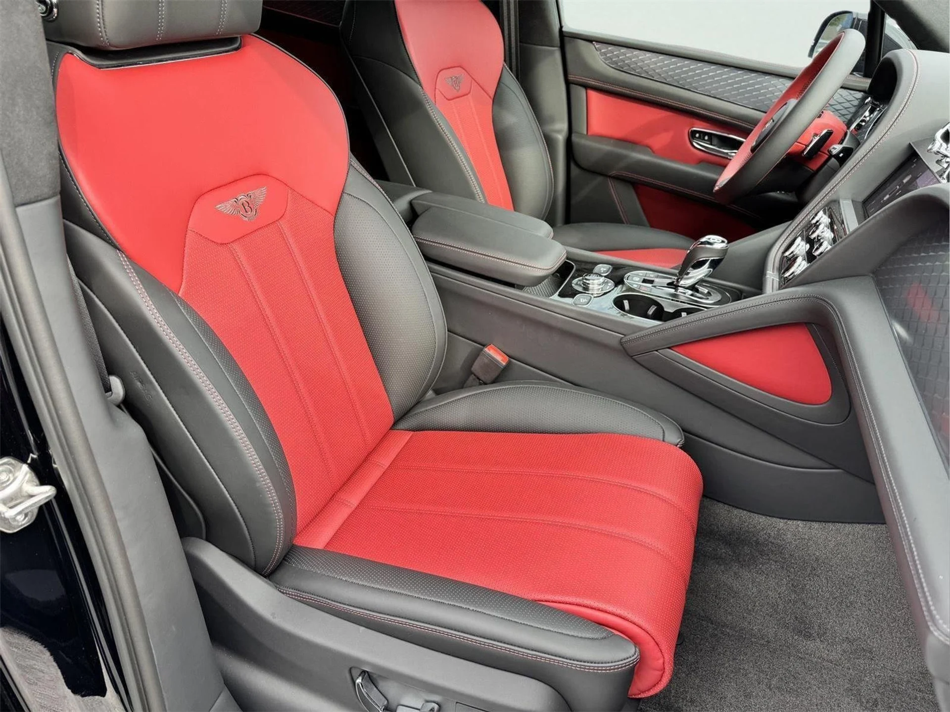 mph015_250174058_cecd35dd785a450dbf3bab33d84d6a52_971c5d07cd